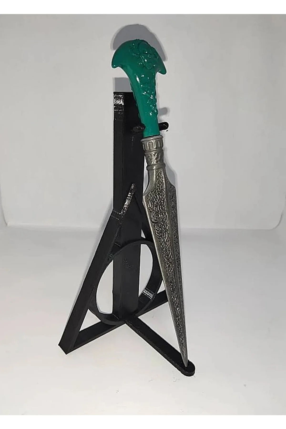 Bellatrix Lestrange'ın Hançeri Harry Potter Ölüm Yadigarları 25 Cm Gerçek Boy (SERT PLASTİK)