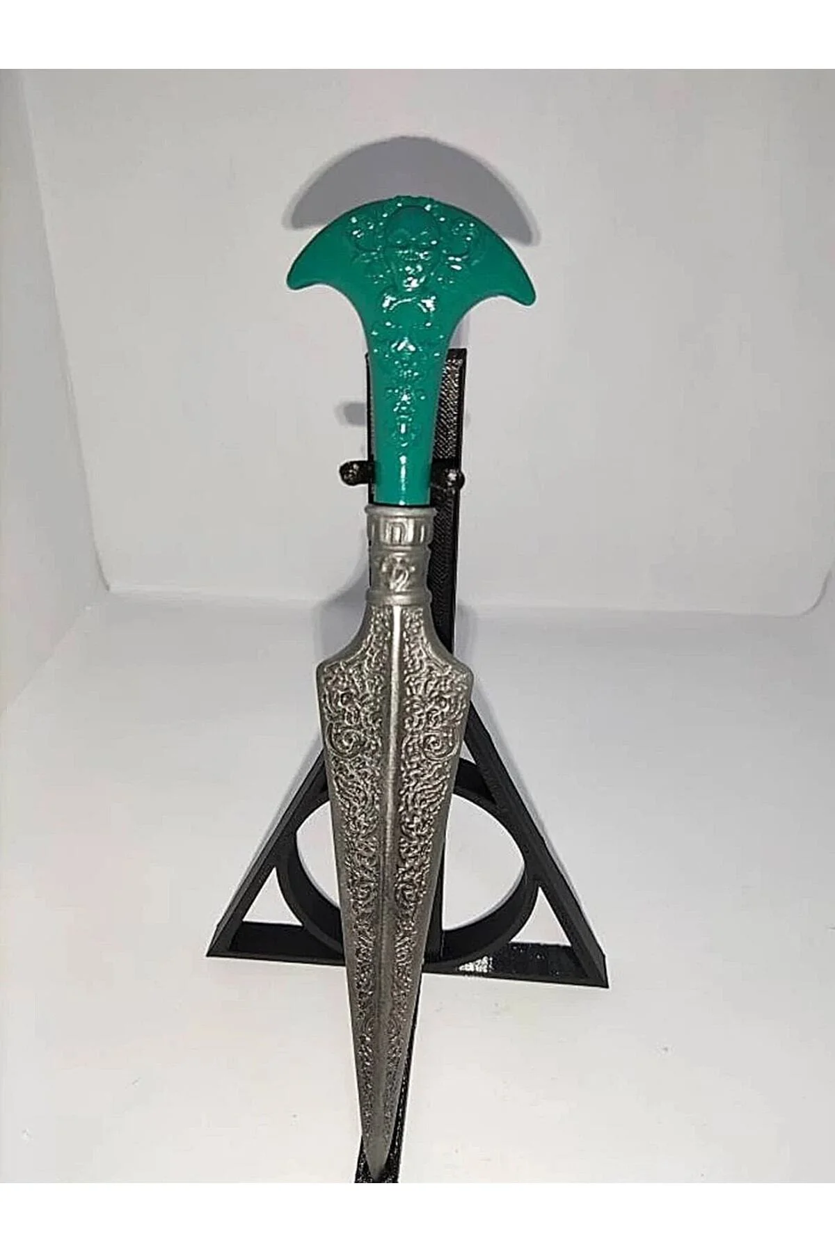 Bellatrix Lestrange'ın Hançeri Harry Potter Ölüm Yadigarları 25 Cm Gerçek Boy (SERT PLASTİK)