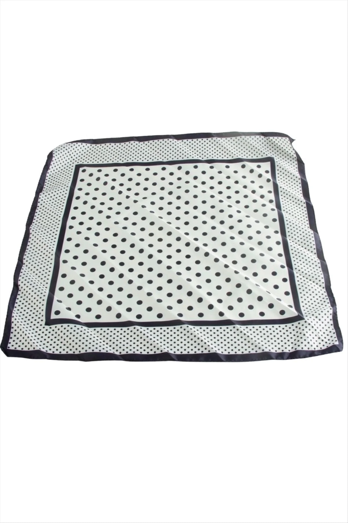 Benekli Zr Saten Fular 50*50 cm Fiyatı, Yorumları ve Özellikleri
