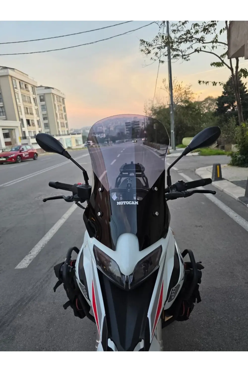 Benelli TRK 251 Ön Cam 2019-2023 Model 56cm Füme Renkli 4mm