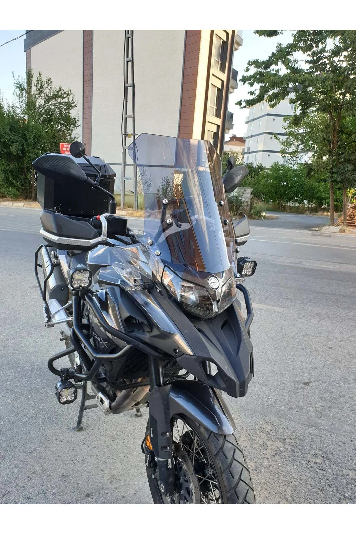 Benelli TRK 502 Ön Cam 2017-2026 Model 54cm Füme Renkli 4mm