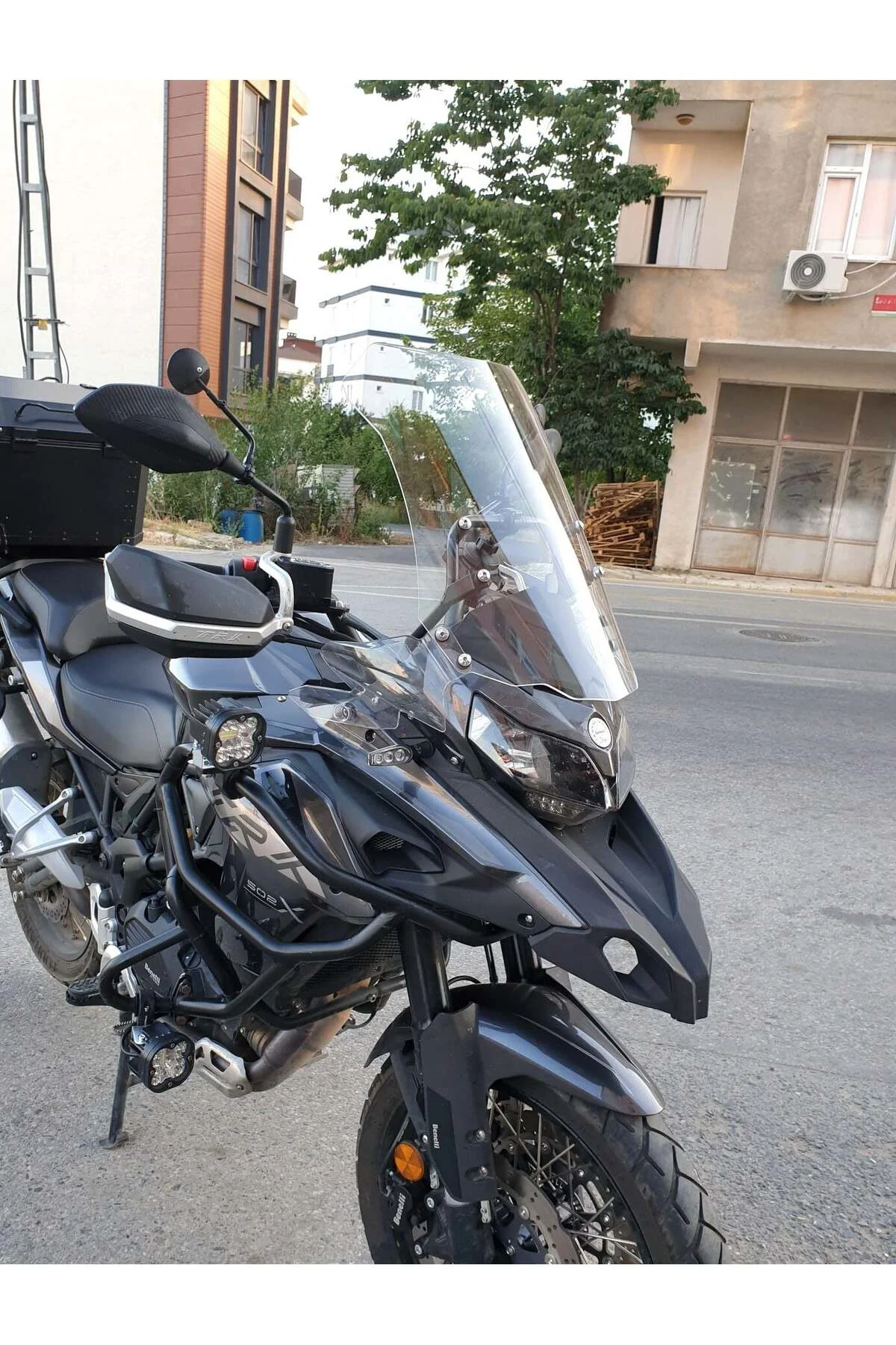 Benelli TRK 502 X Ön Cam 2017-2026 Model 54cm Şeffaf Renkli 4mm