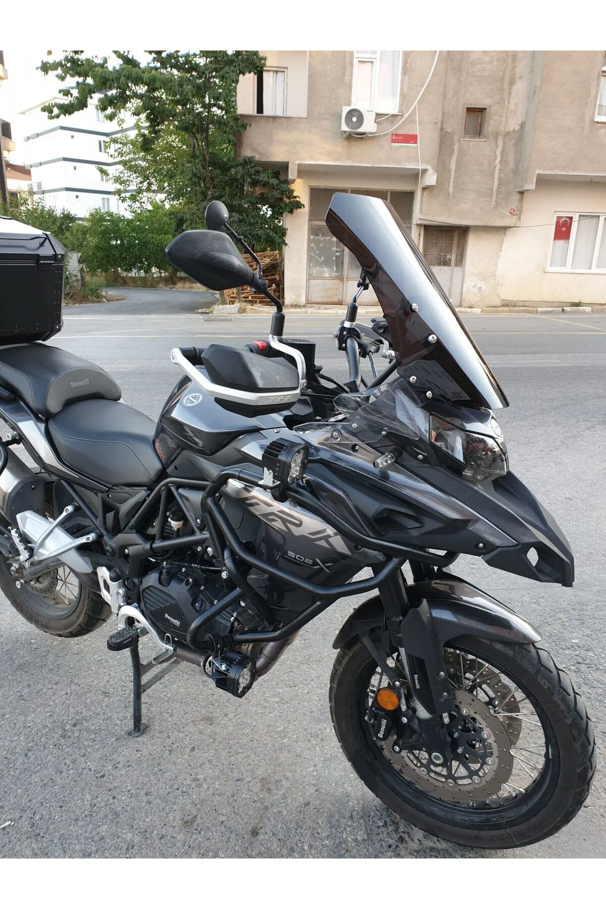 Benelli TRK 502 X Ön Cam 2017-2026 Model 54cm Siyah Renkli 4mm