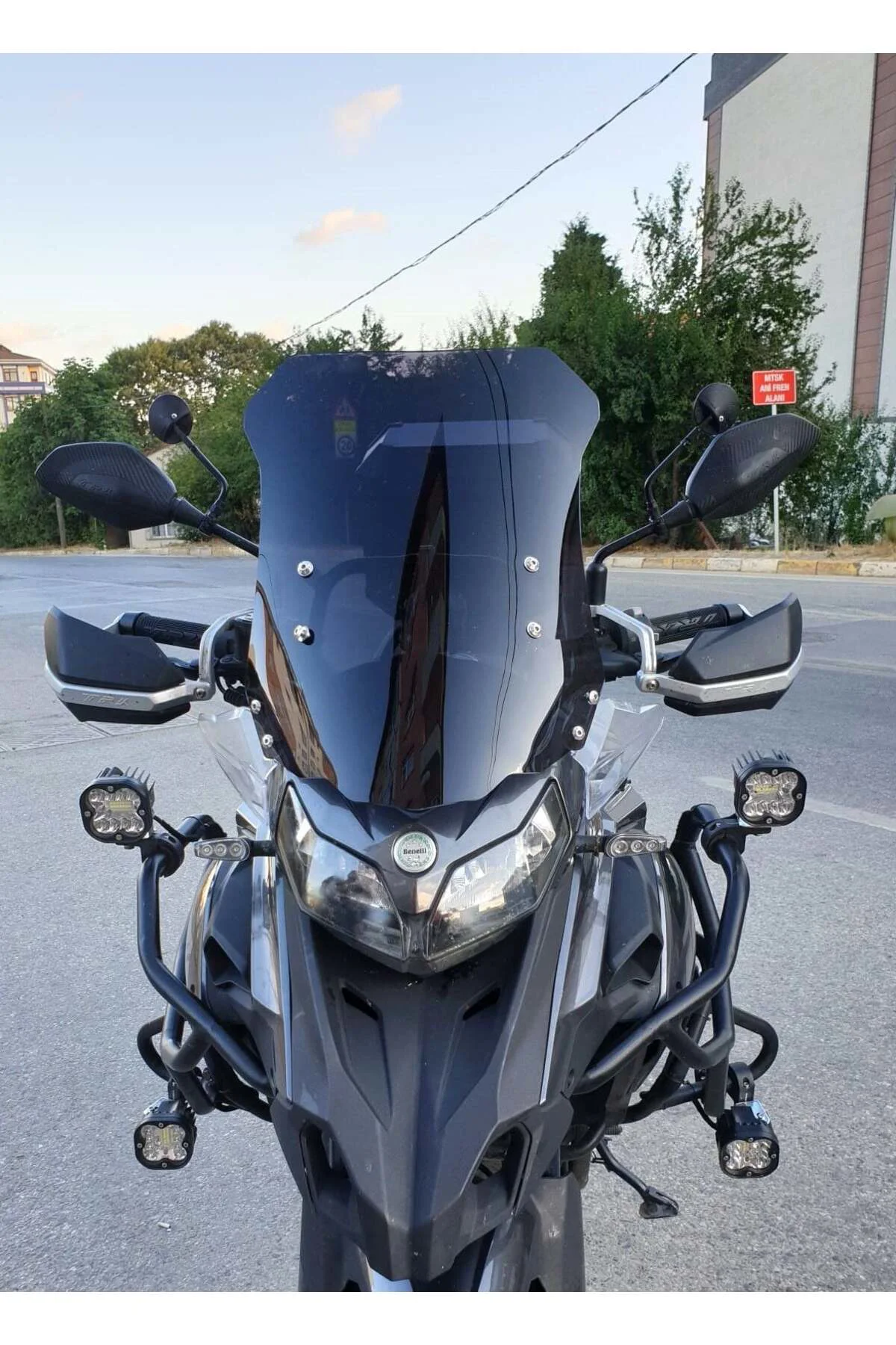 Benelli TRK 502 X Ön Cam 2017-2026 Model 54cm Siyah Renkli 4mm