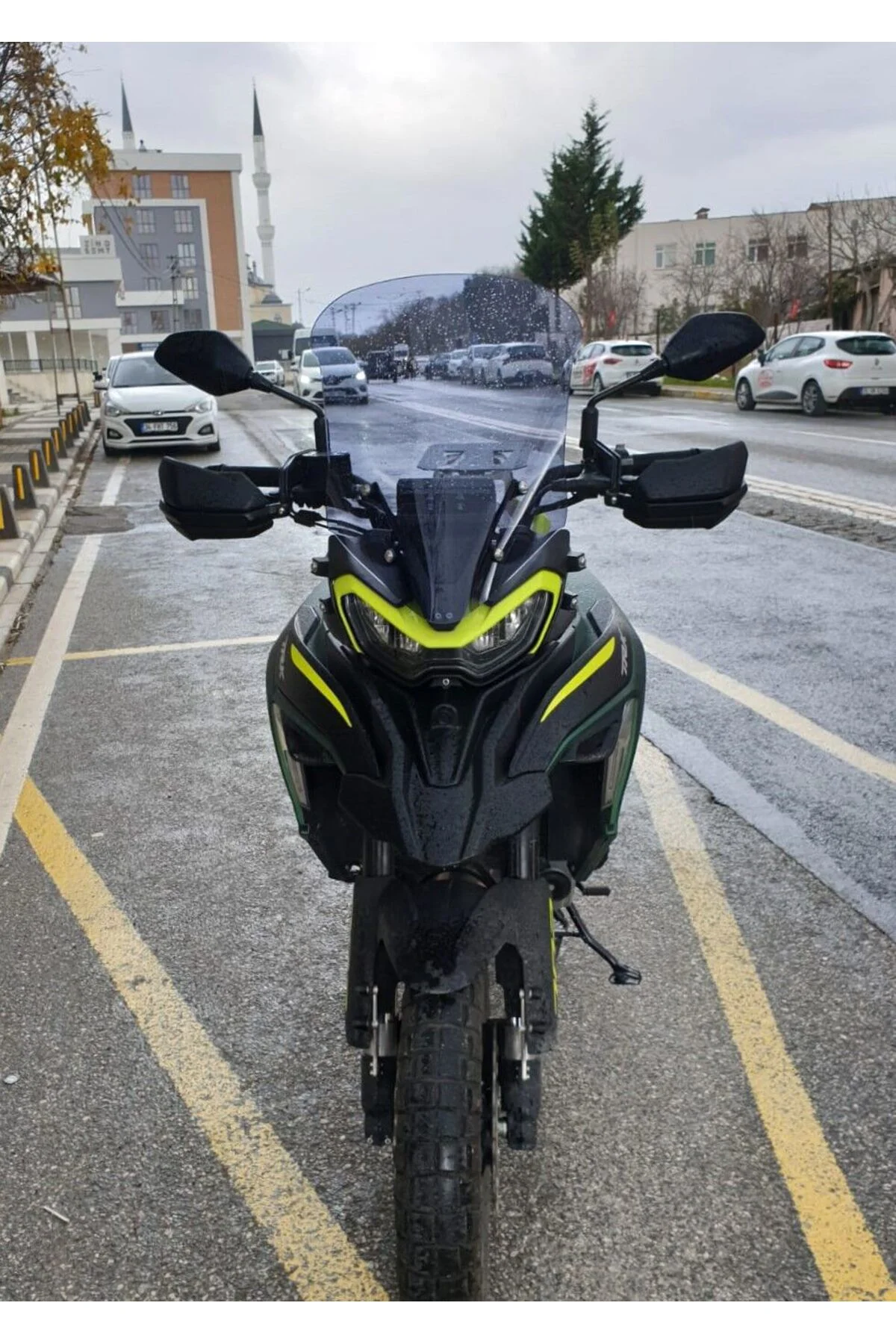 Benelli TRK 702 X Ön Cam 2024-2026 Model 51cm Füme Renkli 4mm