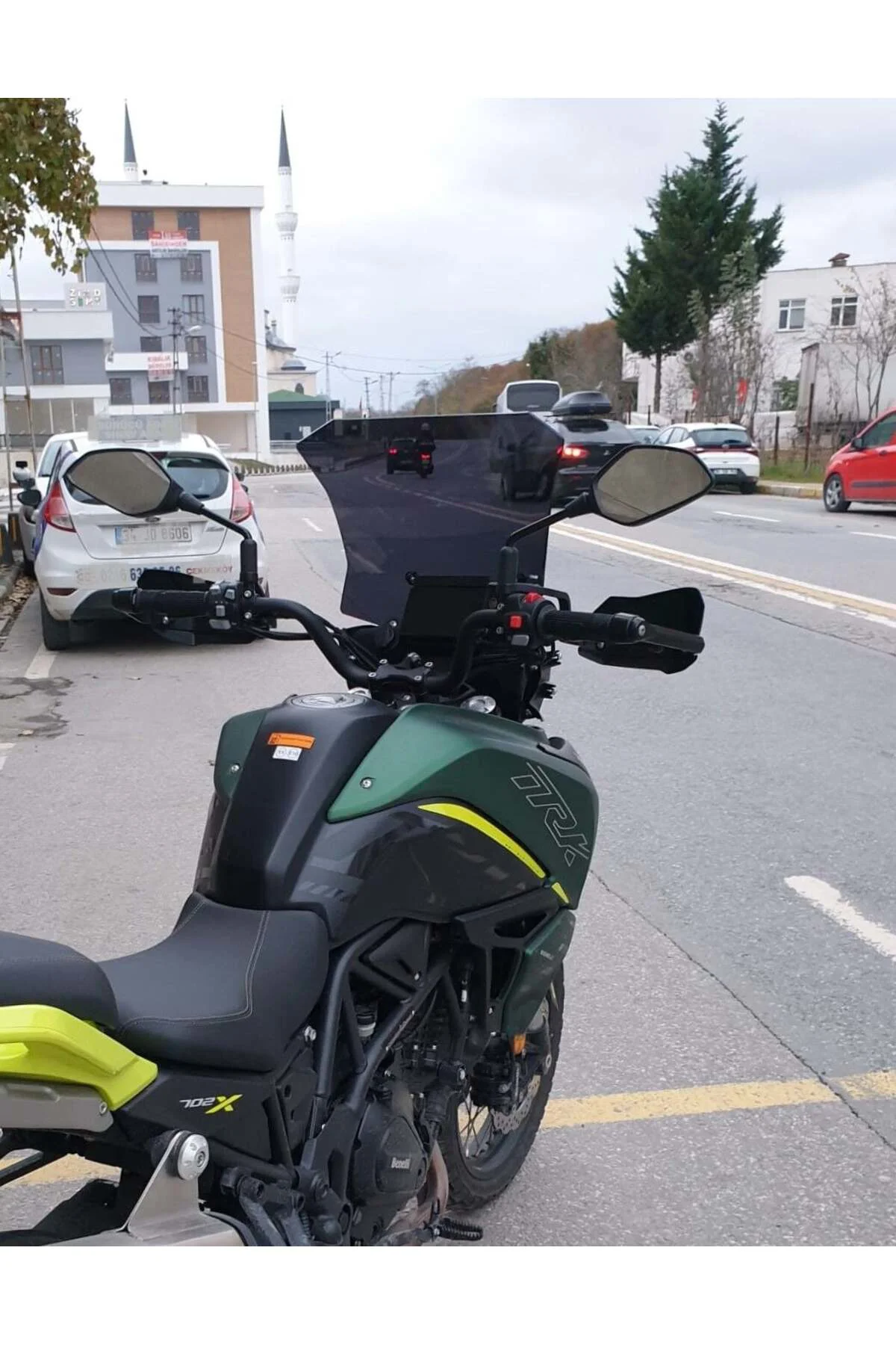 Benelli TRK 702 X Ön Cam 2024-2026 Model 51cm Siyah Renkli 4mm