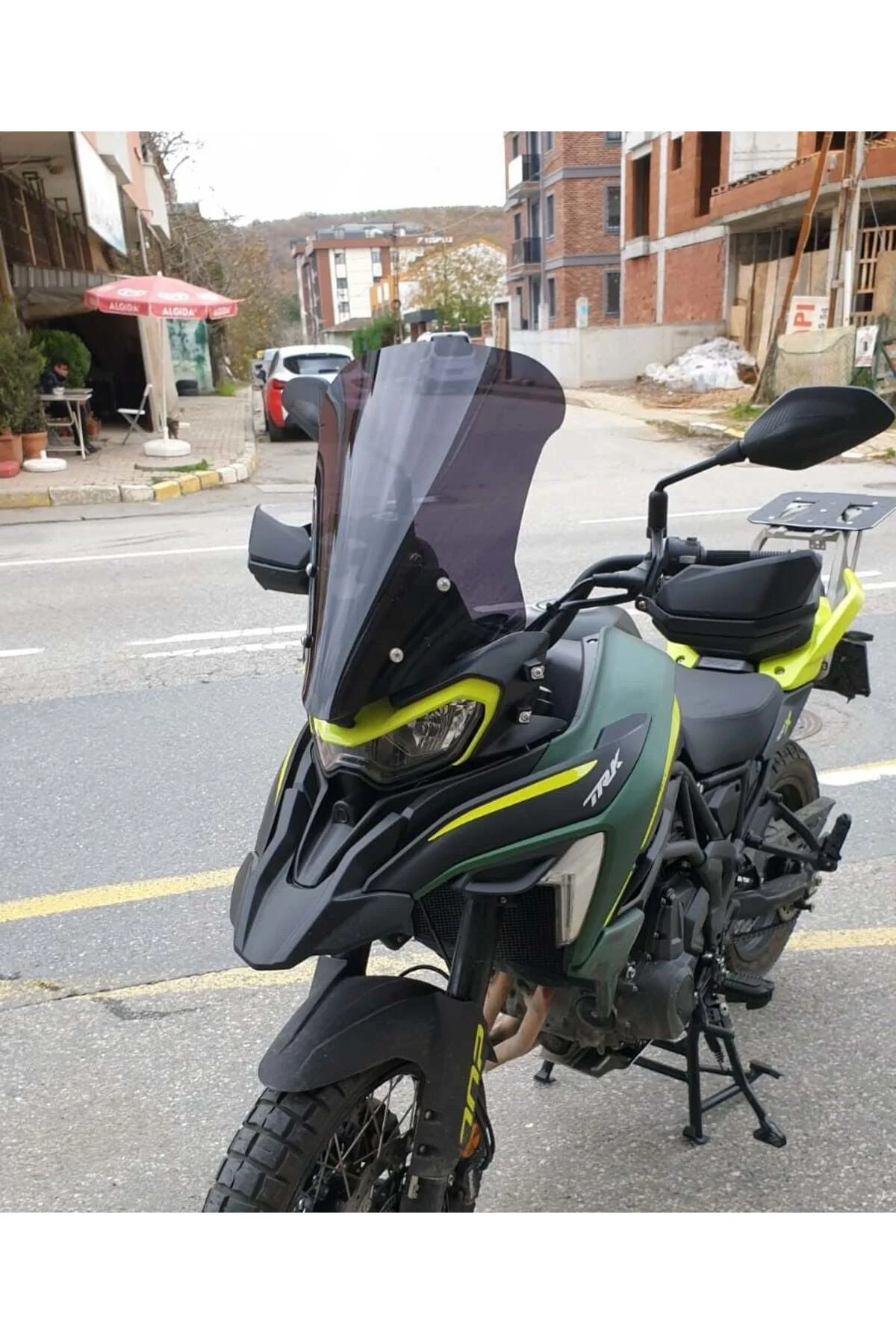 Benelli TRK 702 X Ön Cam 2024-2026 Model 51cm Siyah Renkli 4mm TASARIMLI