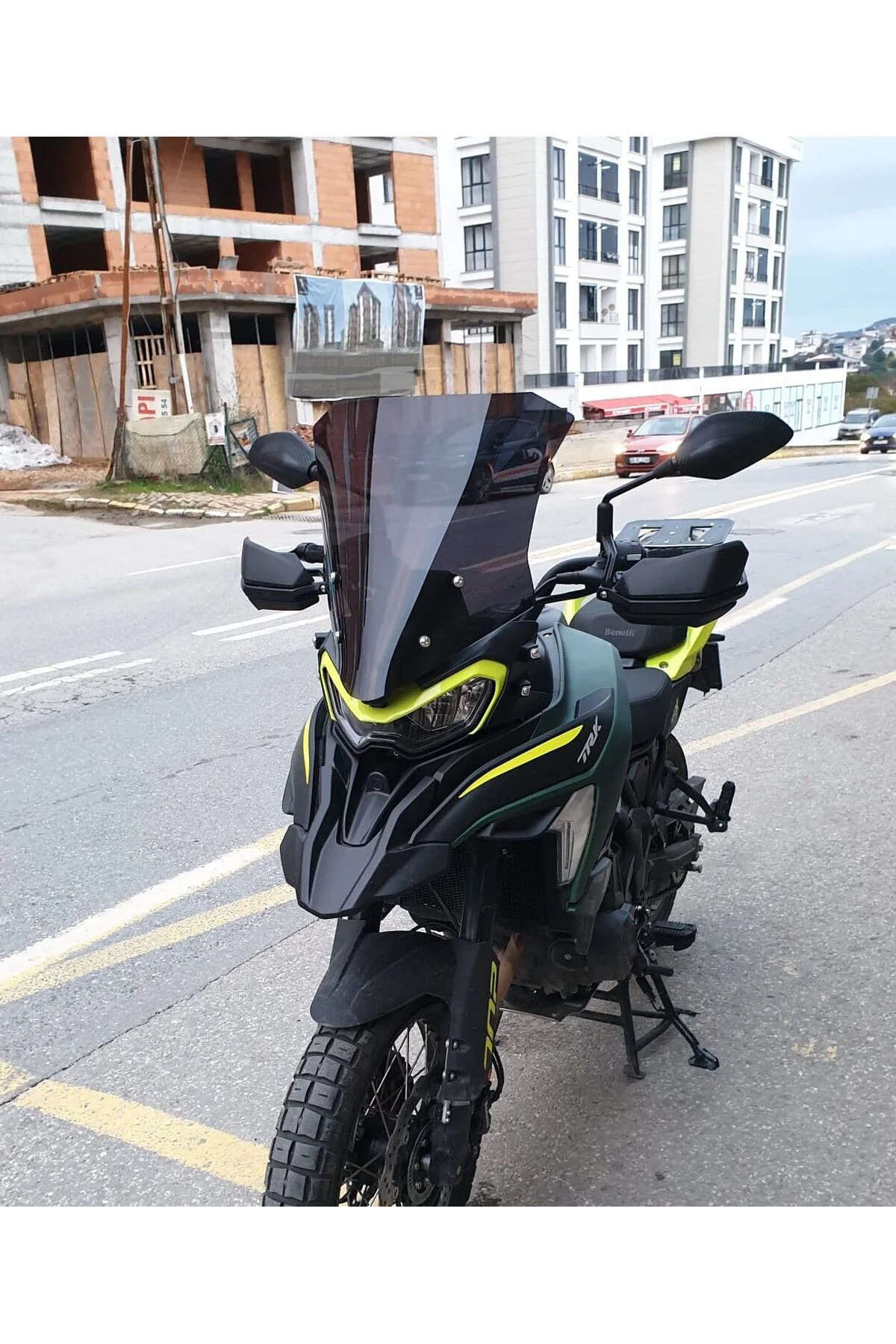 Benelli TRK 702 X Ön Cam 2024-2026 Model 51cm Siyah Renkli 4mm