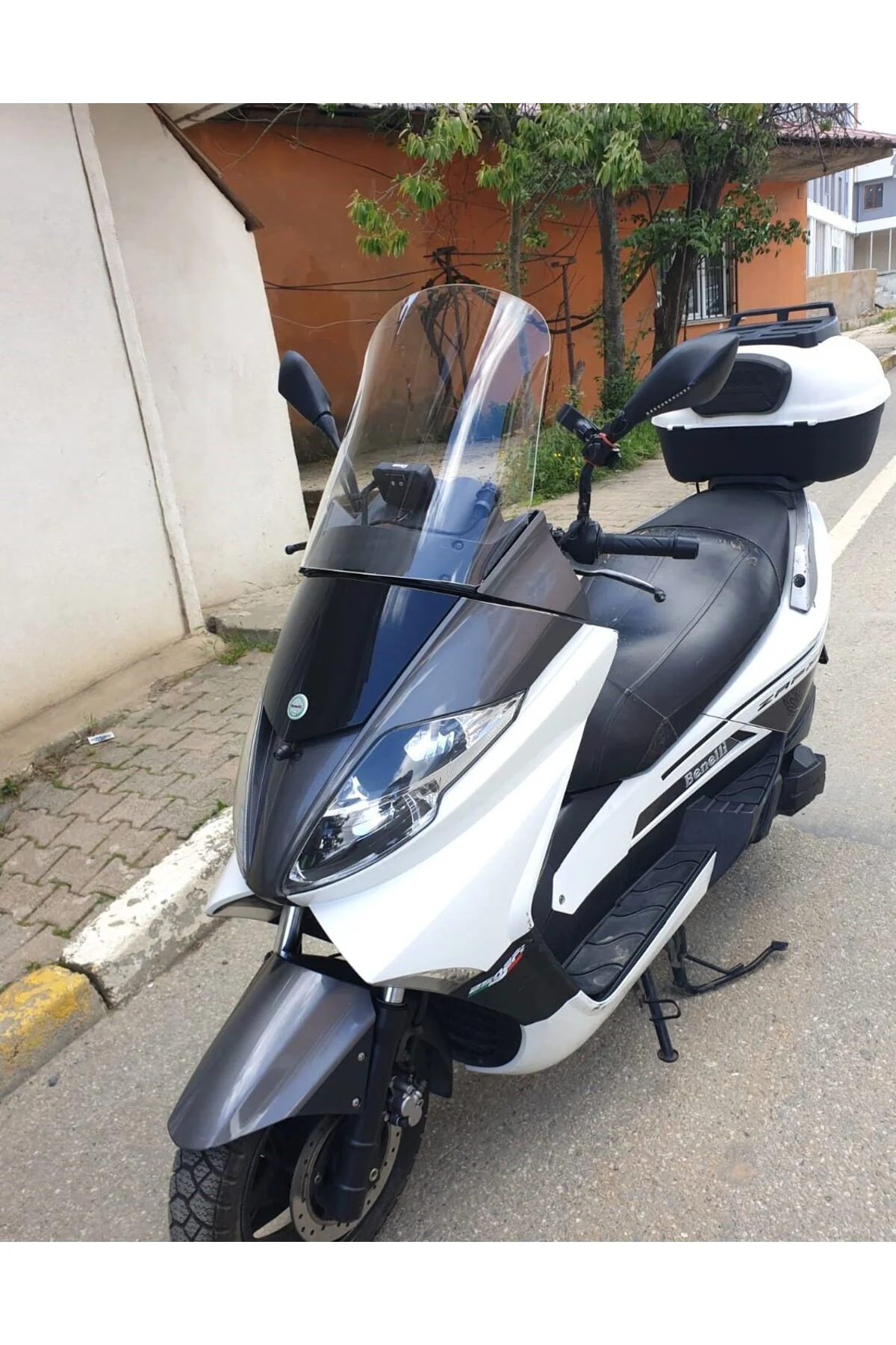 Benelli Zafferano 250 Ön Cam 2015-2016 Model 48cm Şeffaf Renkli 4