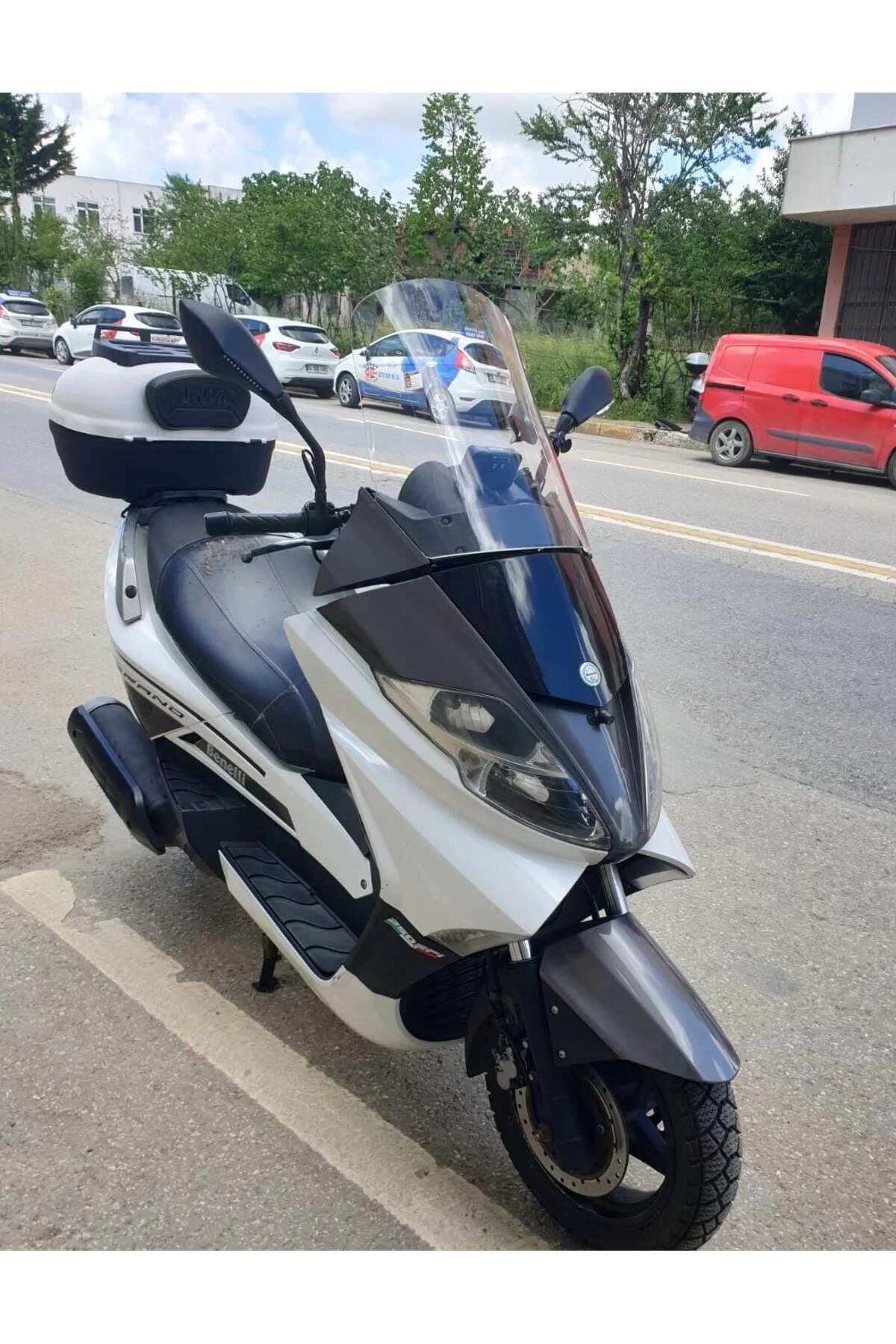 Benelli Zafferano 250 Ön Cam 2015-2016 Model 48cm Şeffaf Renkli 4