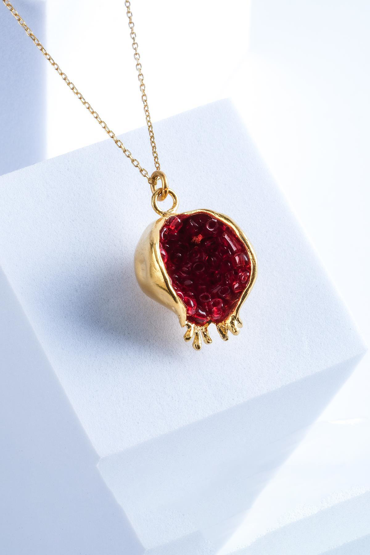 Beyisa Bereket Serisi Kırmızı Kadın Nar Otantik Gümüş Kolye