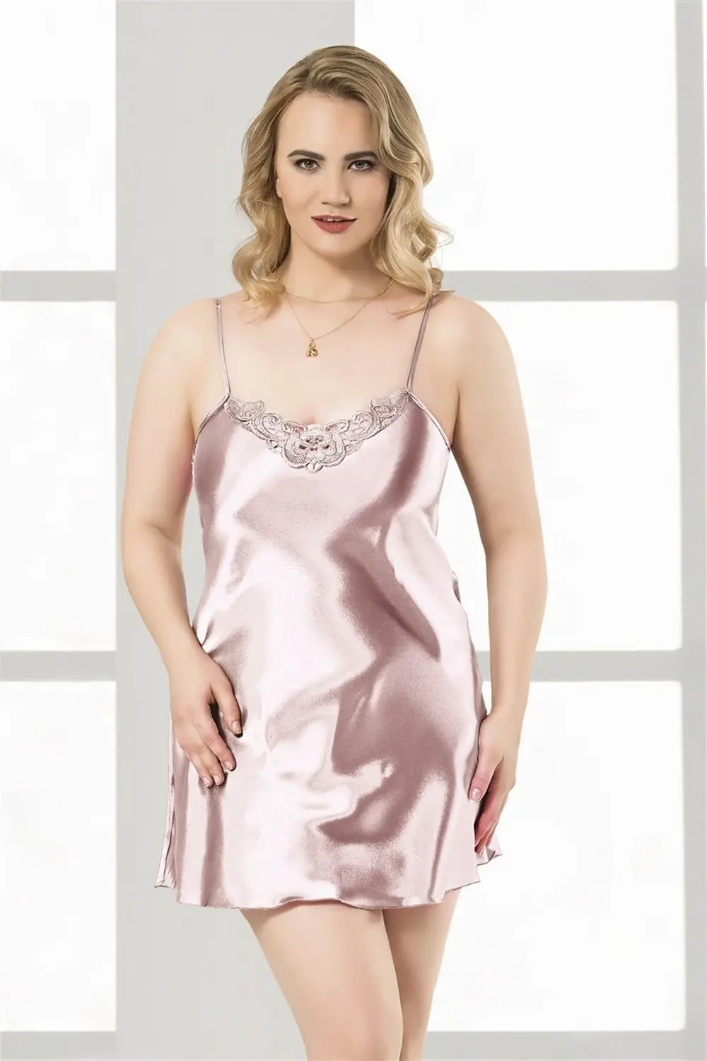 Beruflic Büyük Beden Somon Kısa Saten Gecelik