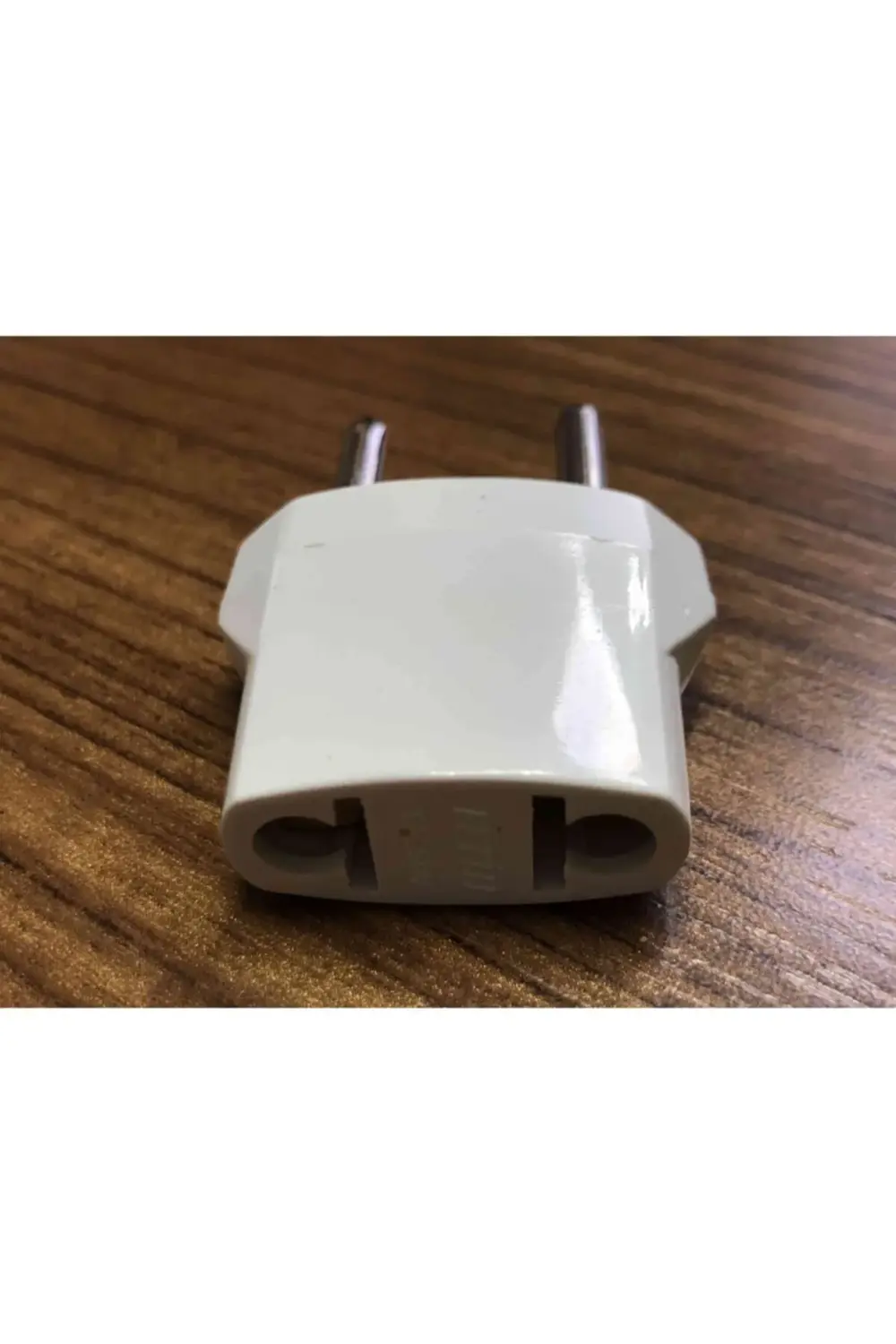 Beyaz Amerikan Elektrik Priz Çevirici 6 Amper