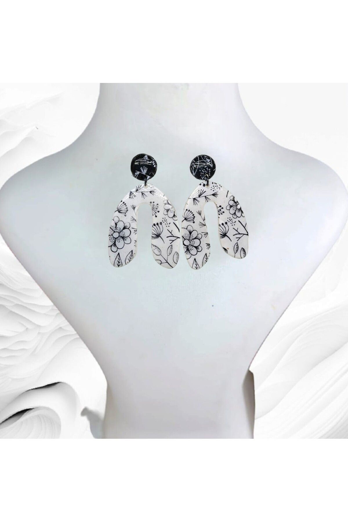 Beyaz Aşkı Polimerkil El Yapımı Tasarım Küpe