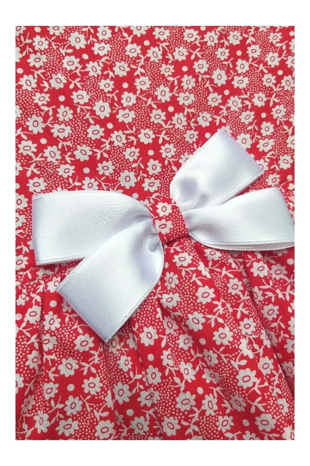 Beyaz Çiçek Desenli Kurdeleli Kırmızı Kedi Köpek Kıyafeti Elbises