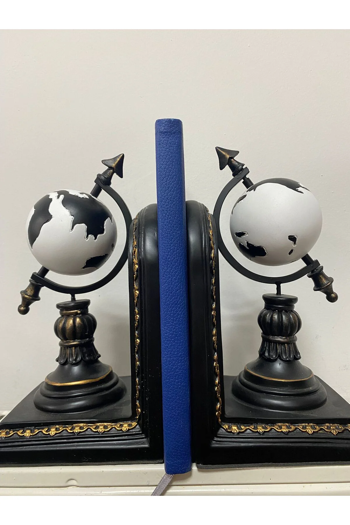 Beyaz Dünya Yerküre Kitap Tutucu Beyaz Dünya Yerküre Kitap Tutucu - Görsel 2