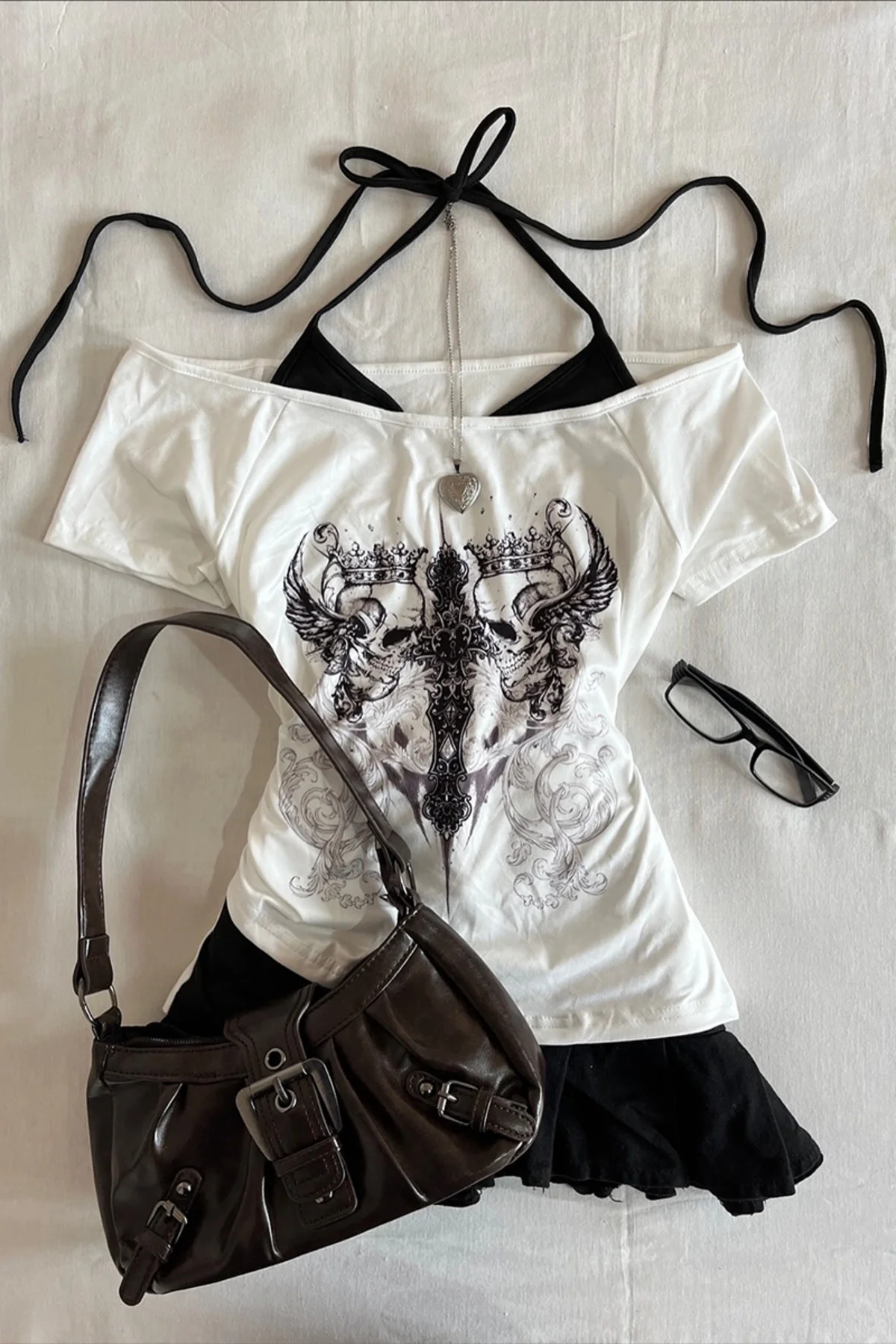 Beyaz Gotik Aesthetic Skulls Cross Ekli Bağlamalı Y2K Kısa Kollu Beyaz Gotik Aesthetic Skulls Cross Ekli Bağlamalı Y2K Kısa Kollu