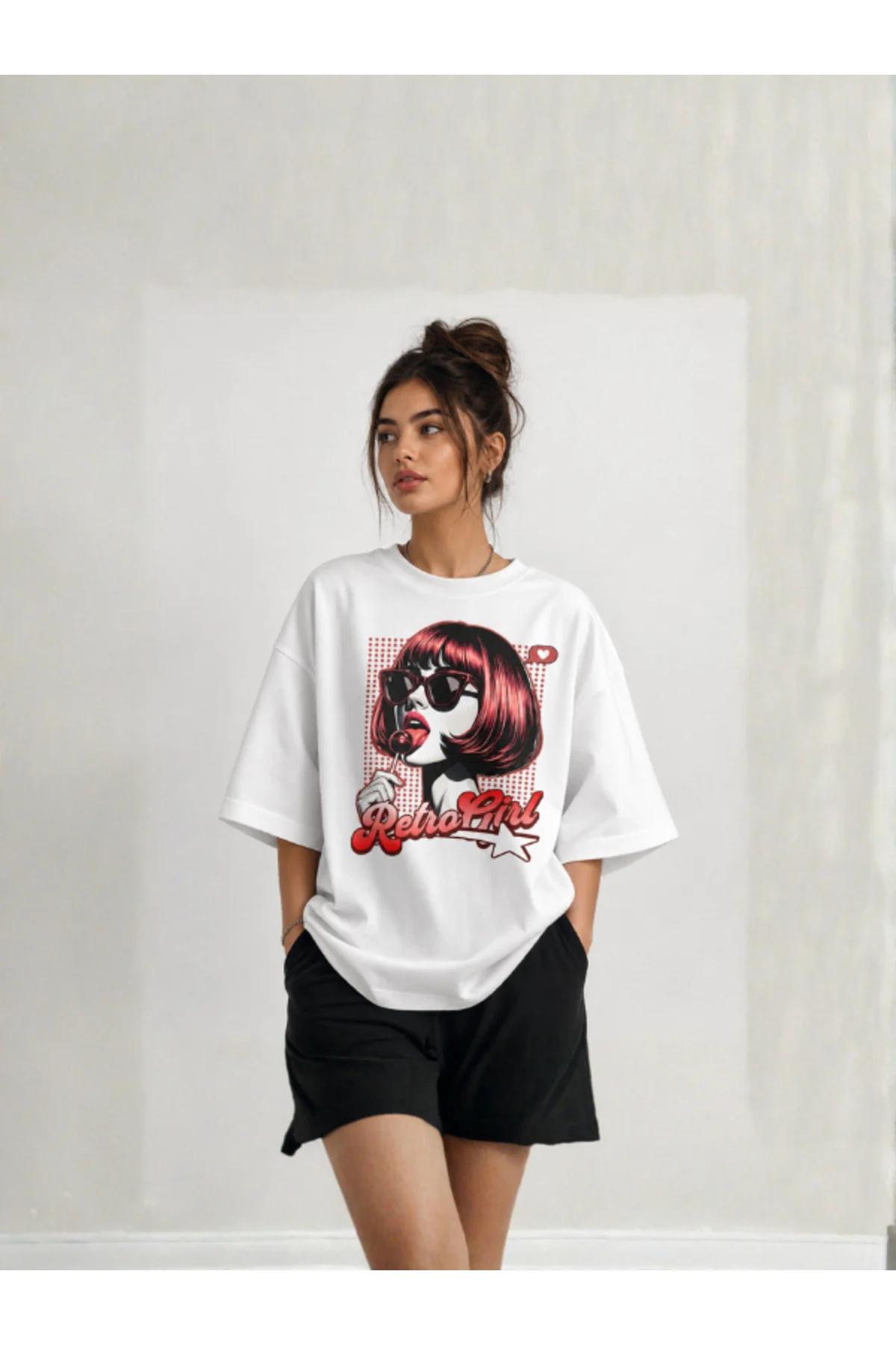 Beyaz Grafik Baskılı Oversize T-shirt