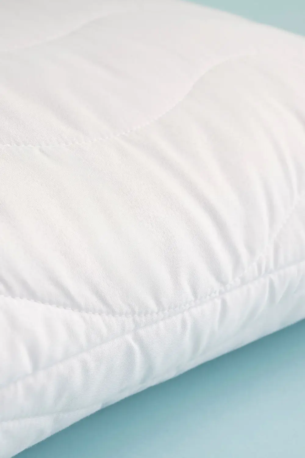 Beyaz Kapitoneli Micra Yastık 50x70 Cm