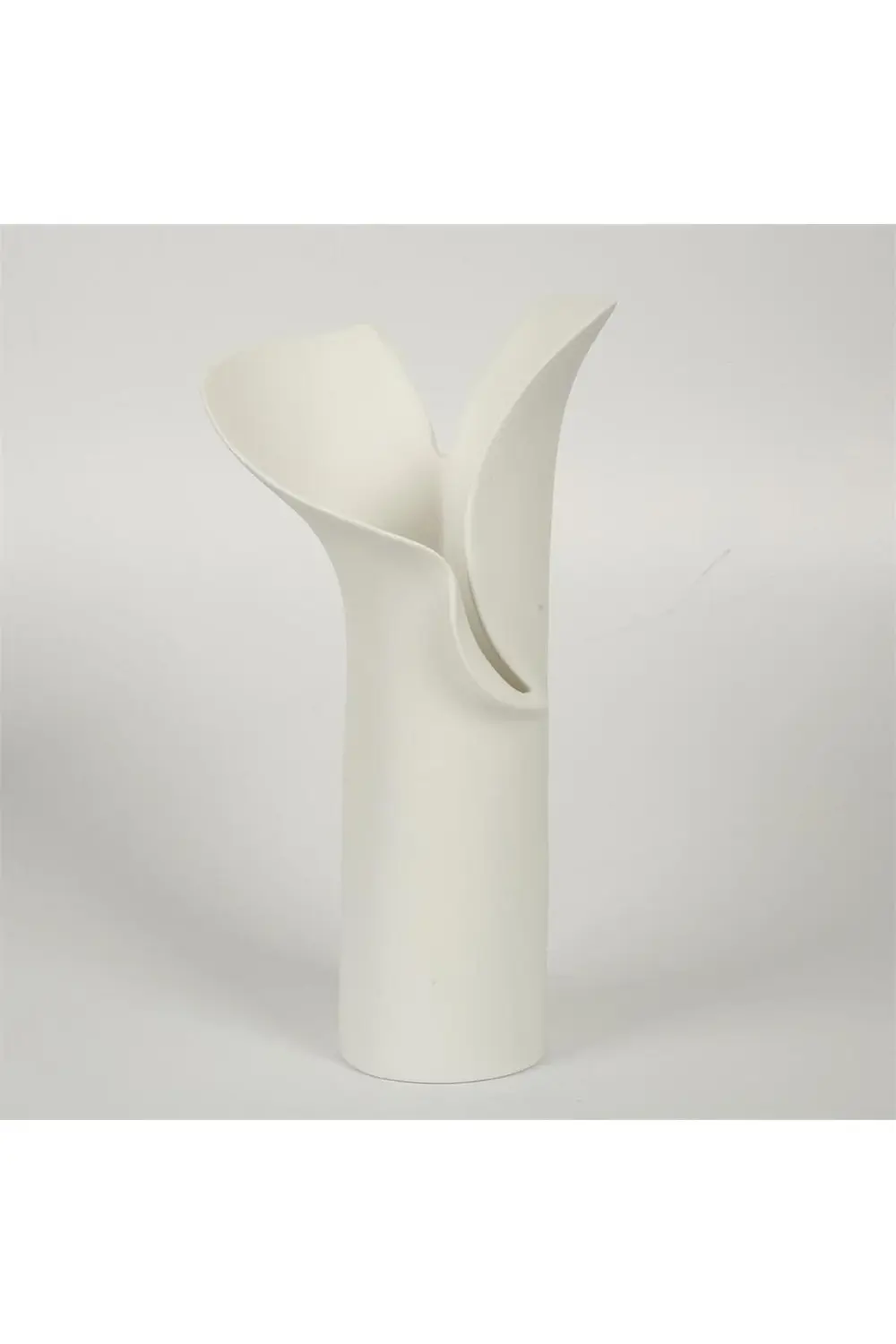 Beyaz Lilyum Vazo 10*19*35 Cm AK.JM00014