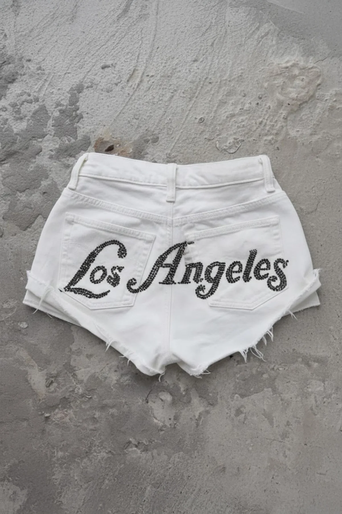 Beyaz Los Angeles Taşlı Y2K Mini Şort