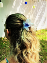 BEYAZ LOTUS ÇİÇEK PARLAK AKRİLİK KADIN VİNTAGE MANDAL TOKA-MANTOK