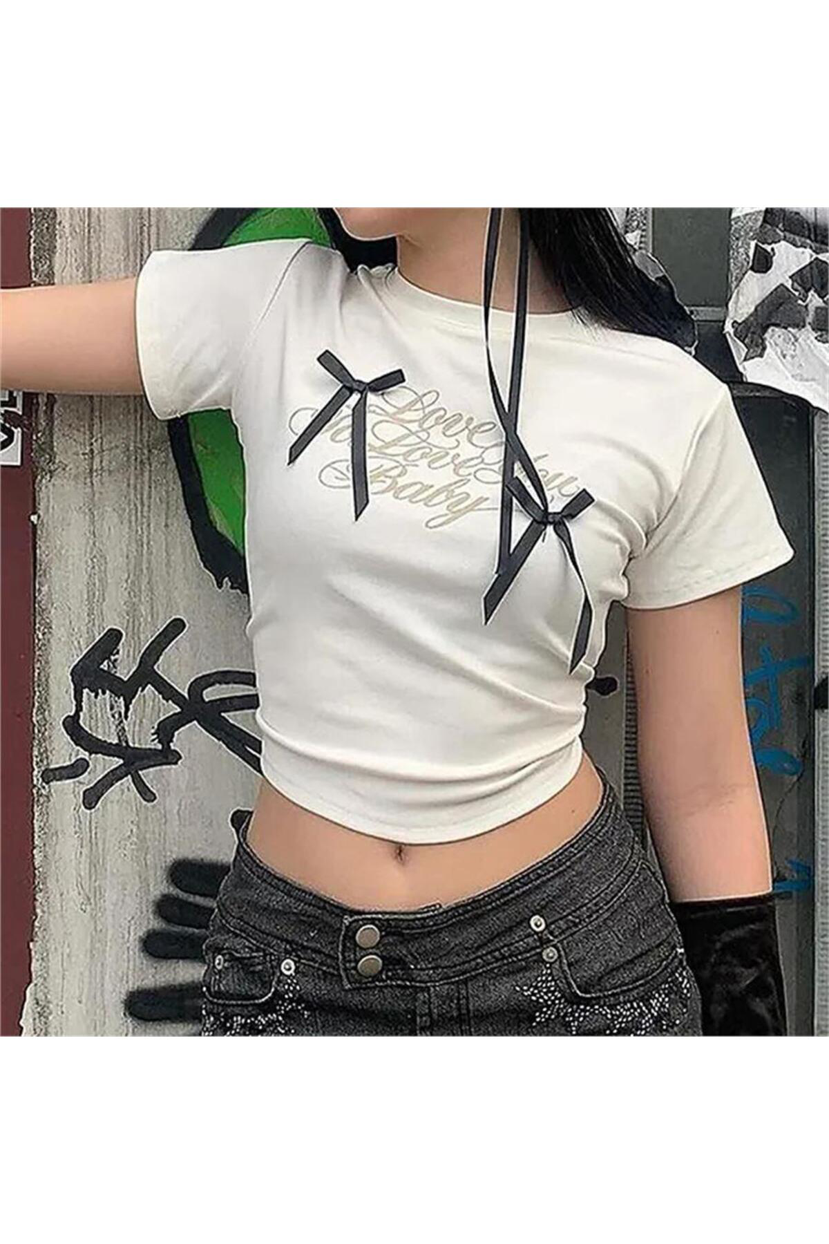 Beyaz Love To Love You Baby Fiyonk Kısa Kollu Crop