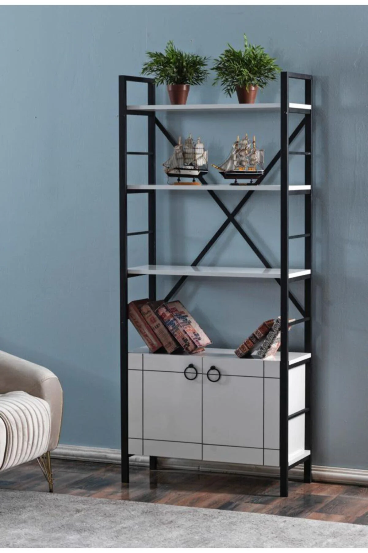 Beyaz Metal Kitaplık