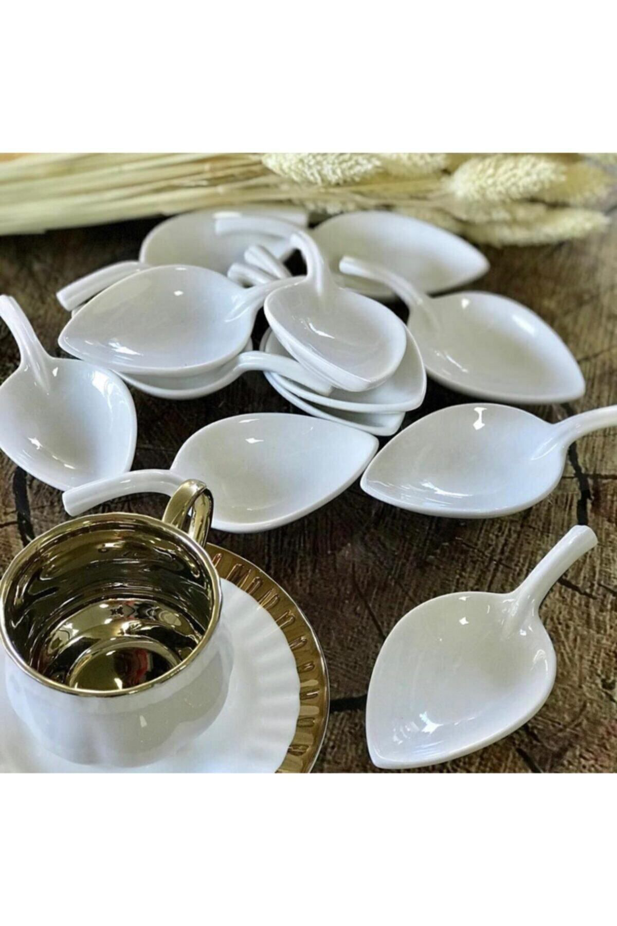 Beyaz Porselen Yaprak Model Kahve Yanı Lokumluk 10,6*5*2,4cm 6 ad