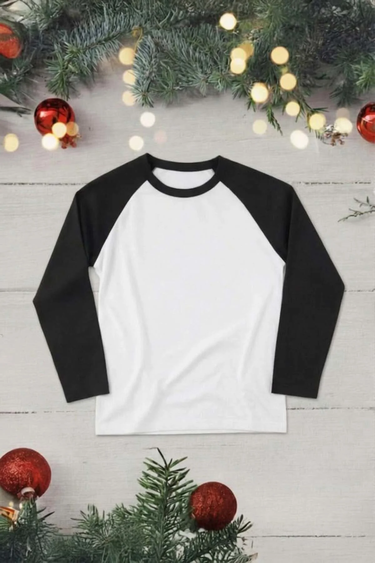 Beyaz Raglan T-Shirt Siyah Kollu Pijama Takımı