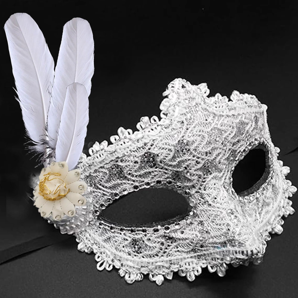 Just Cheap Store Beyaz Renk Tüylü Dantelli Gözleri Taşli Balo Parti Maskesi