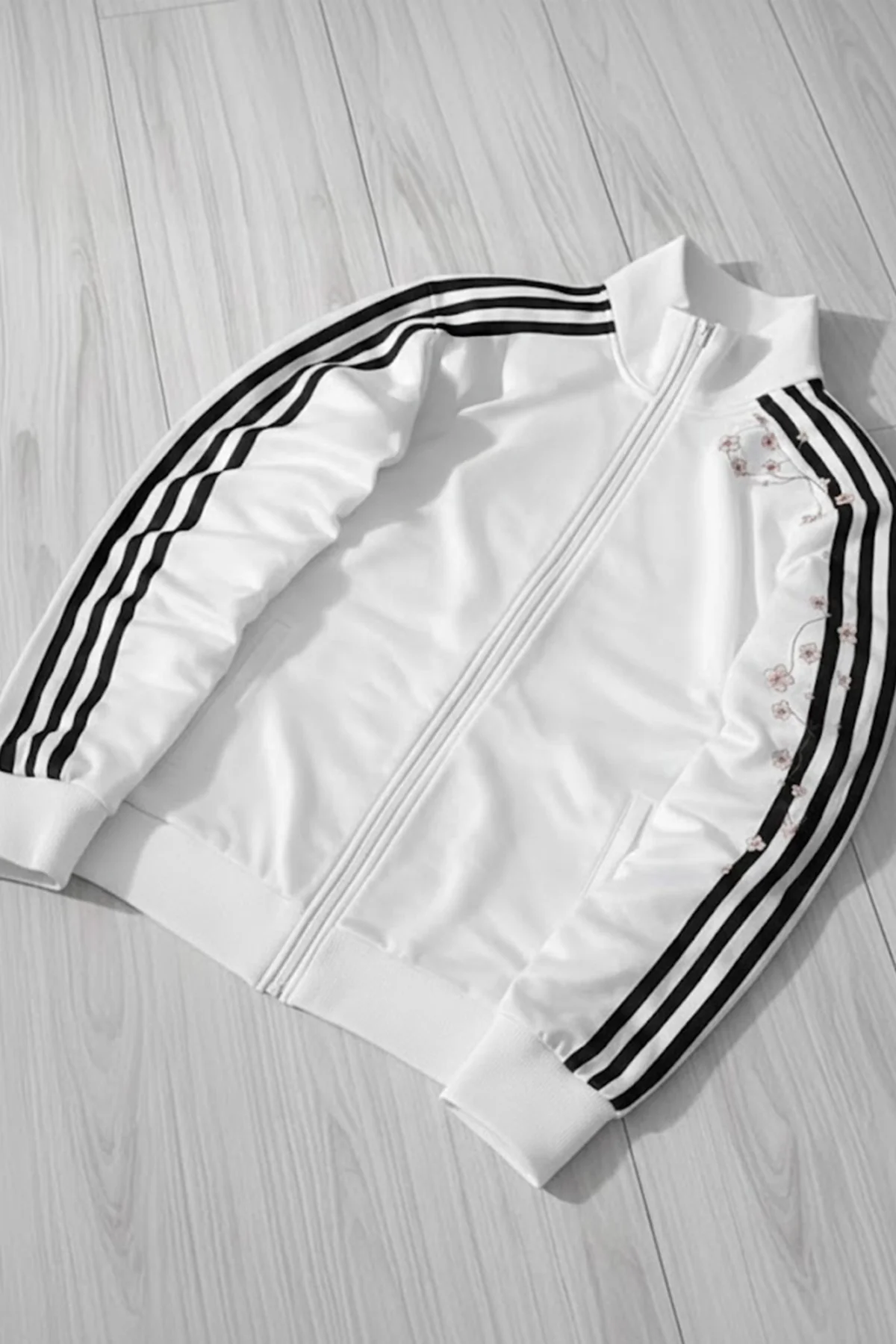 Beyaz Şeritli Sakura Ağacı Y2K Unisex Hırka