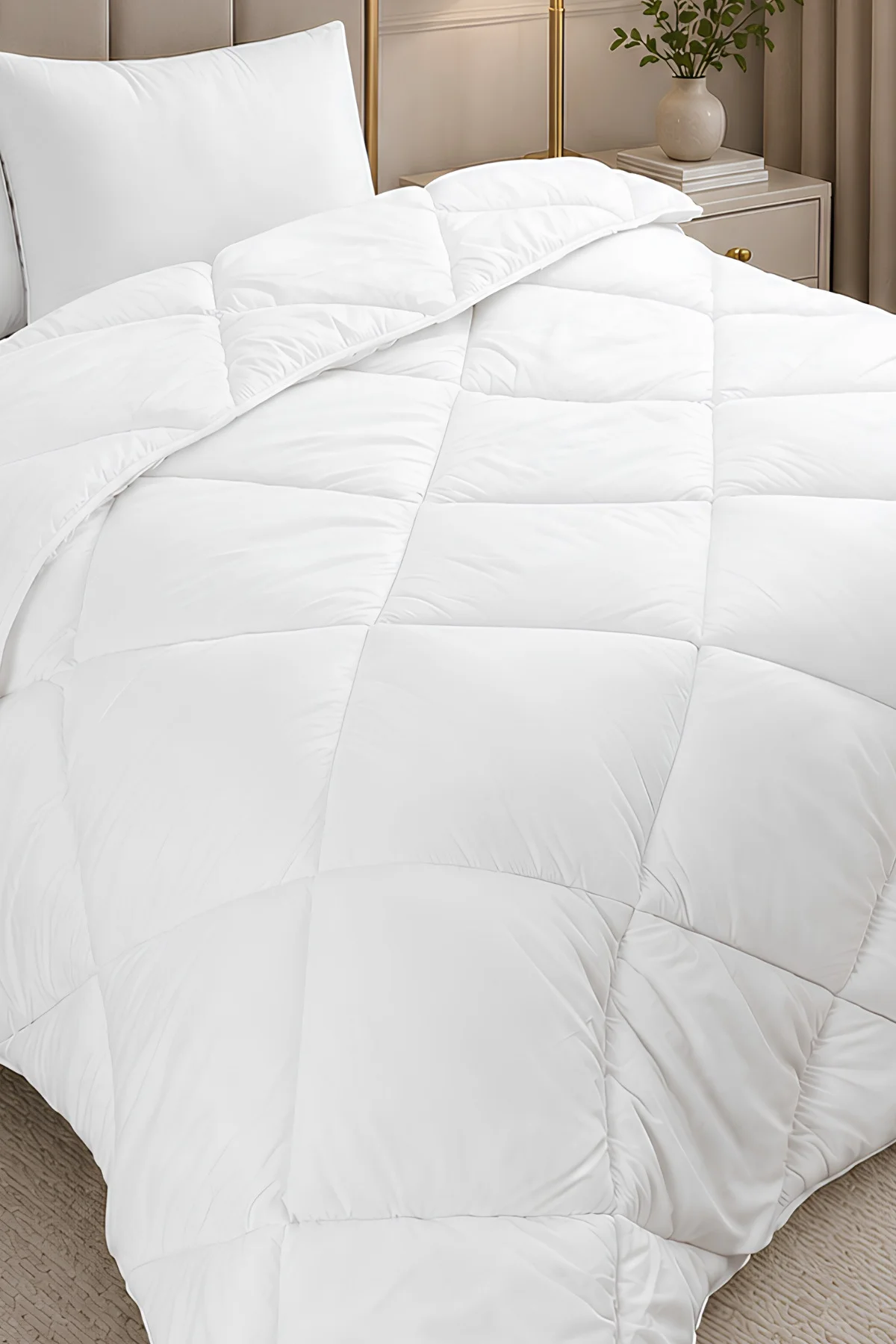Beyaz Soft Dört Mevsim Tek Kişilik Yorgan 155*215 cm