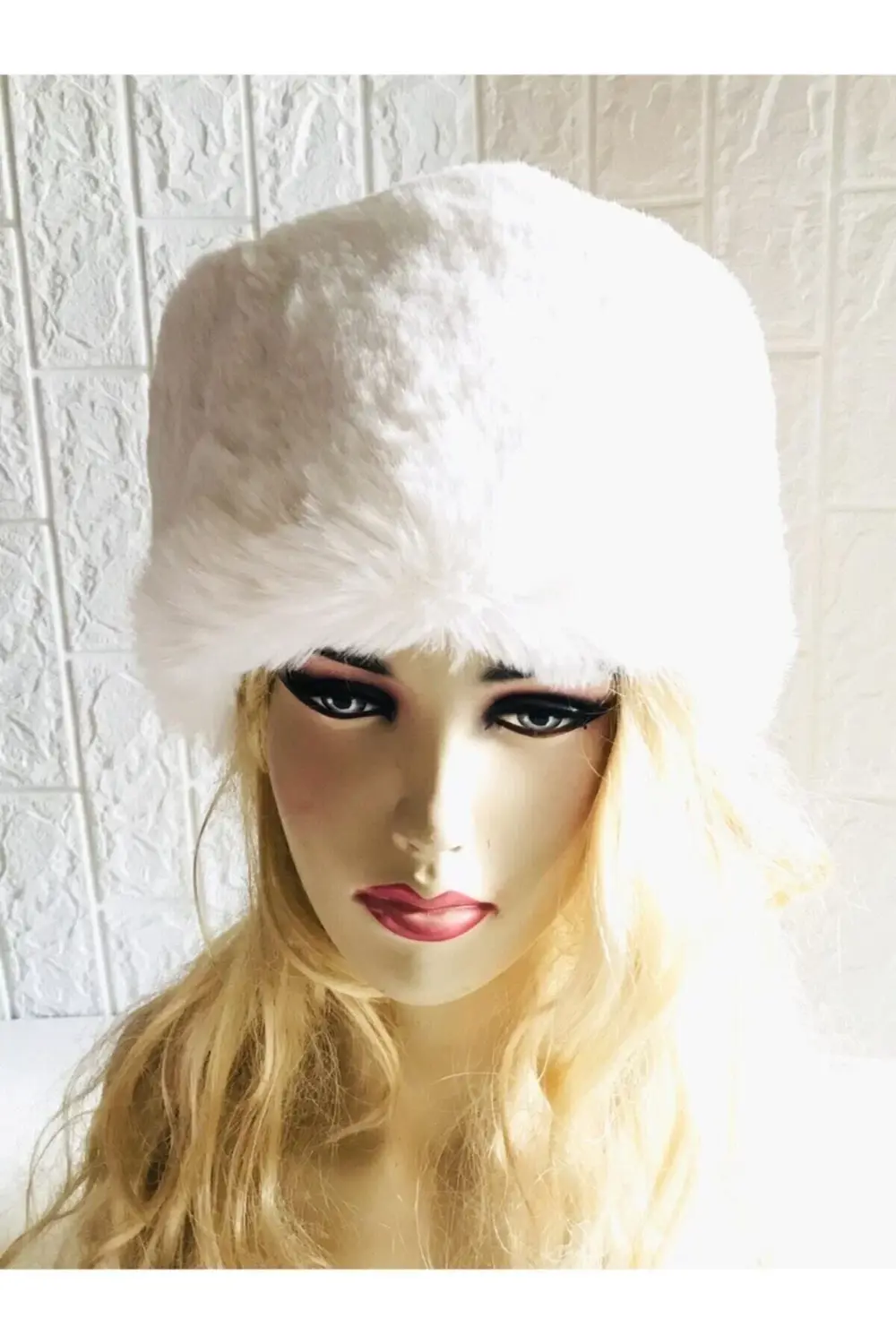 Beyaz Suni Kürk Kalpak
