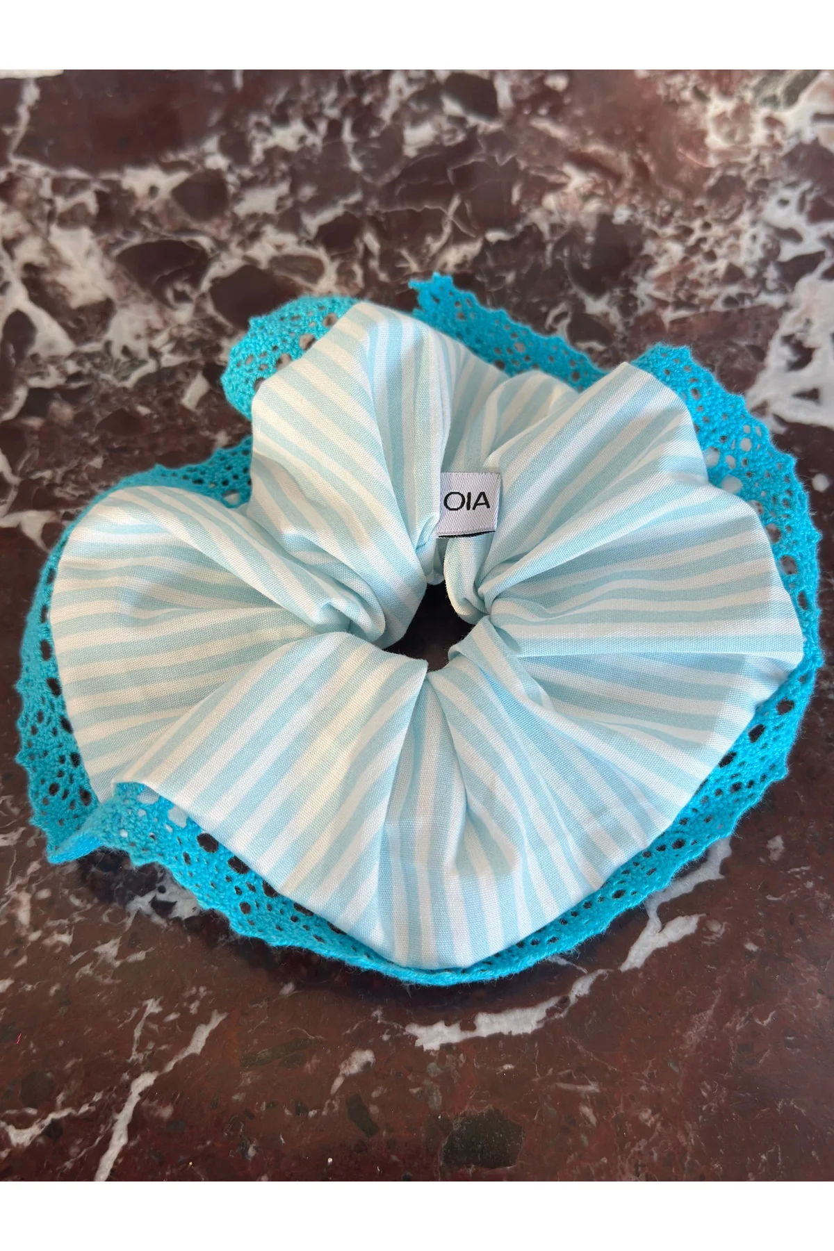 Beyaz Turkuaz Çizgili Dantelli Scrunchie Lastik Toka