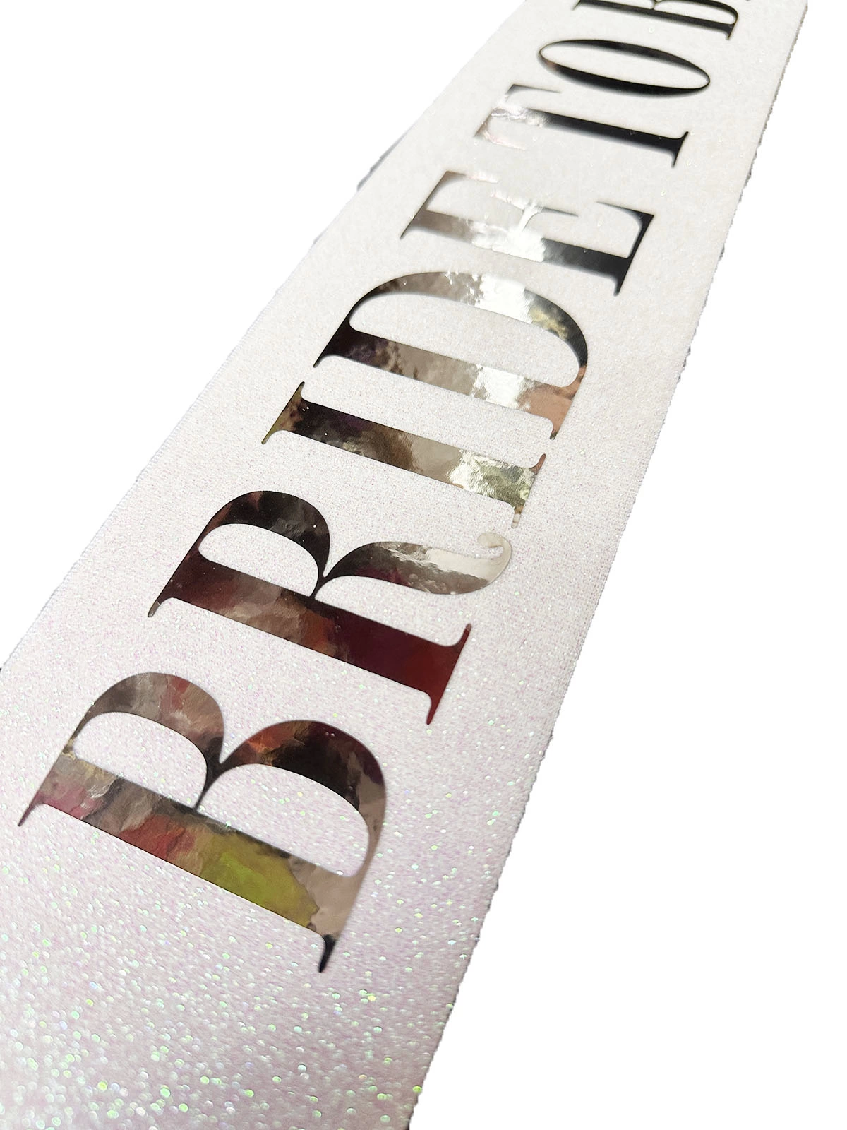 Beyaz Üzeri Gümüş Büyük Bride To Be Yazılı Simli Işıltılı Kuşak K Beyaz Üzeri Gümüş Büyük Bride To Be Yazılı Simli Işıltılı Kuşak K
