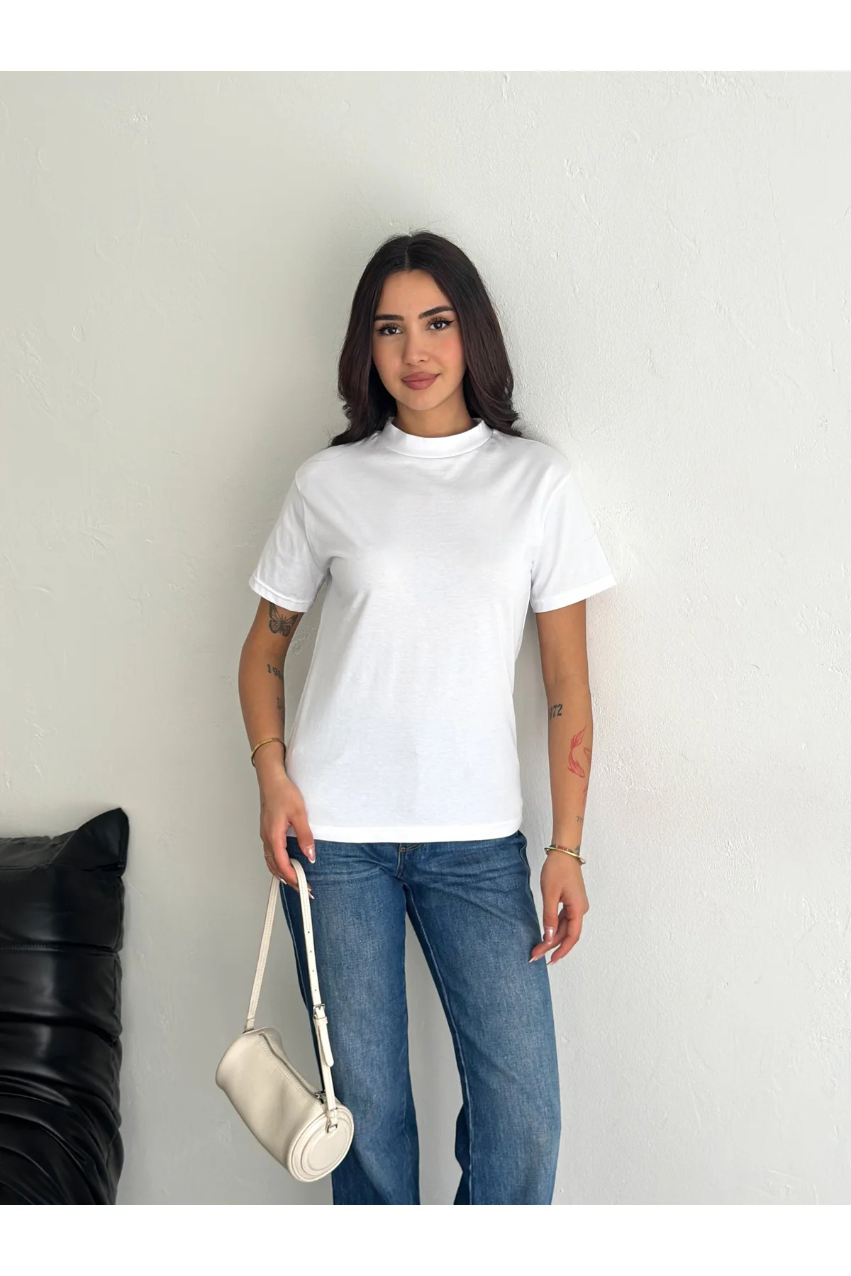 Beyaz Ve Siyah Dik Yaka 2'li Paket Basic Örme T-shirt