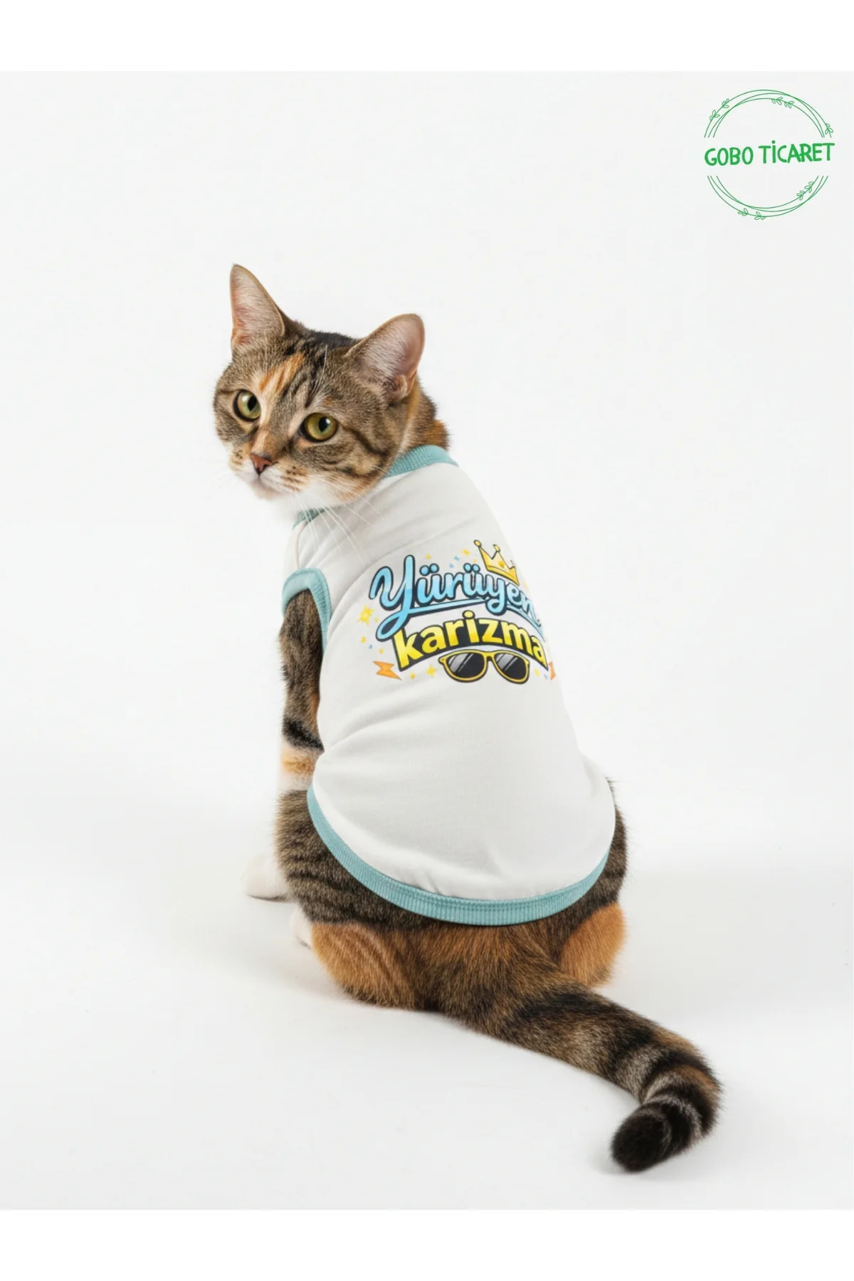 Beyaz Yürüyen Karizma Yazılı Kedi ve Köpek Kıyafeti Tişörtü Elbis