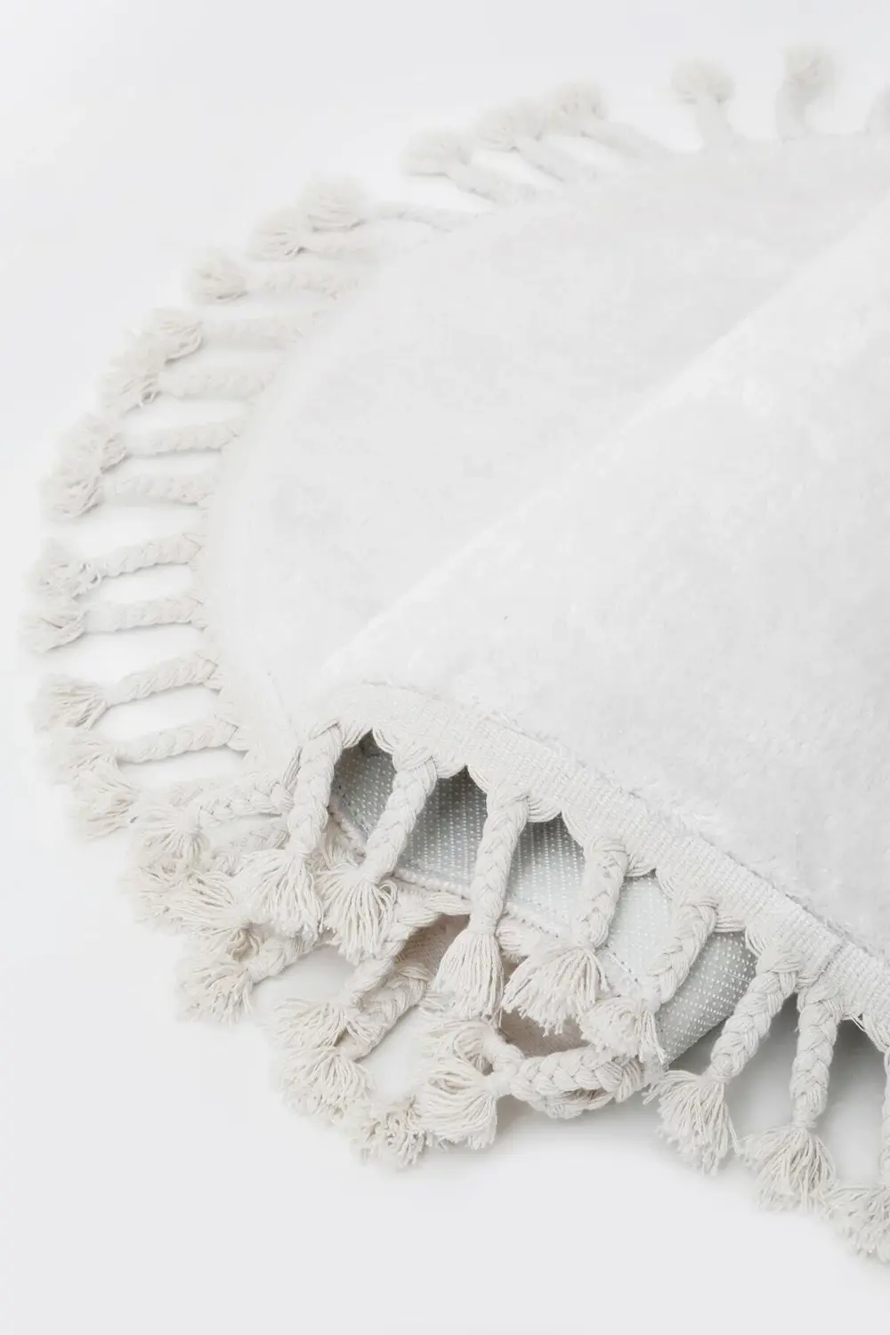 Beyaz Yuvarlak Post Dokuma Halı Saçaklı Peluş Halı Antibakteriyel