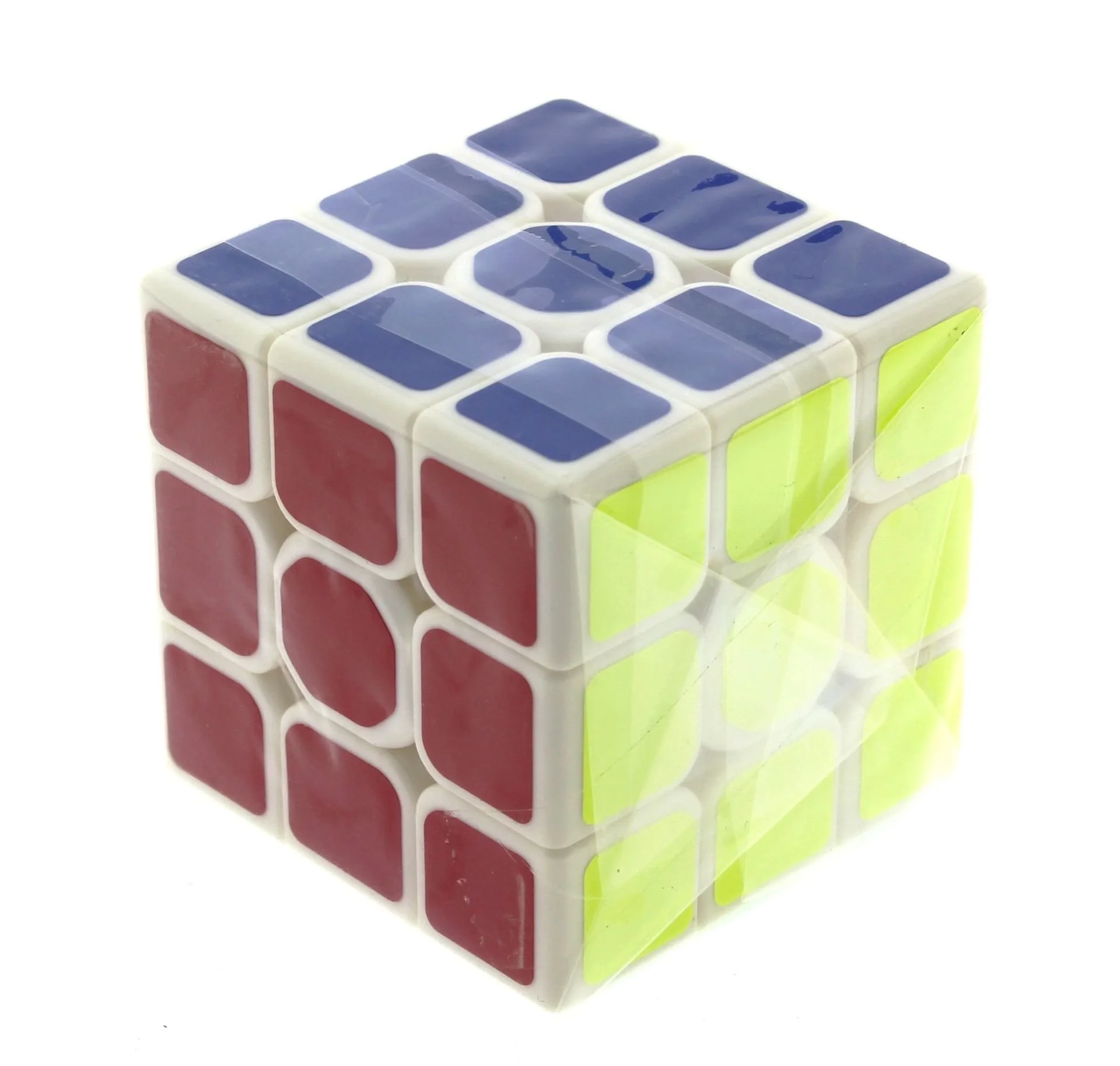 Beyaz Zemin Üzeri Renkli Zeka Küpü 3X3X3-5,5 cm Beyaz Zemin Üzeri Renkli Zeka Küpü 3X3X3-5,5 cm