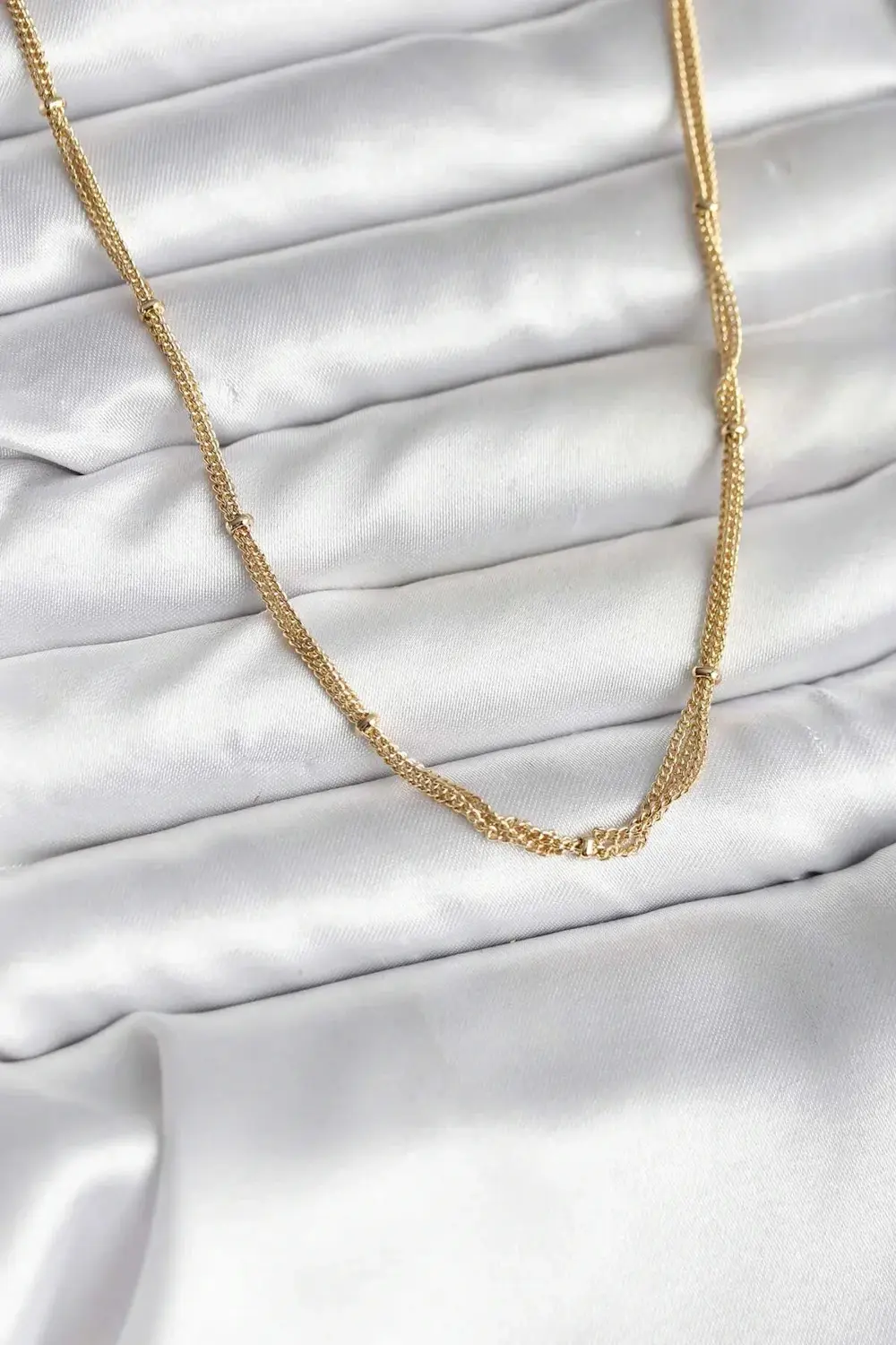 BFS 14K Gold Renk Kaplama Topçuk Zincirli Model CM Kadın Kolye