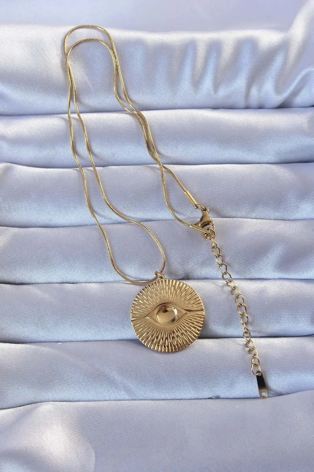 BFS 316L Altın Renk İşlemeli Göz Kolye