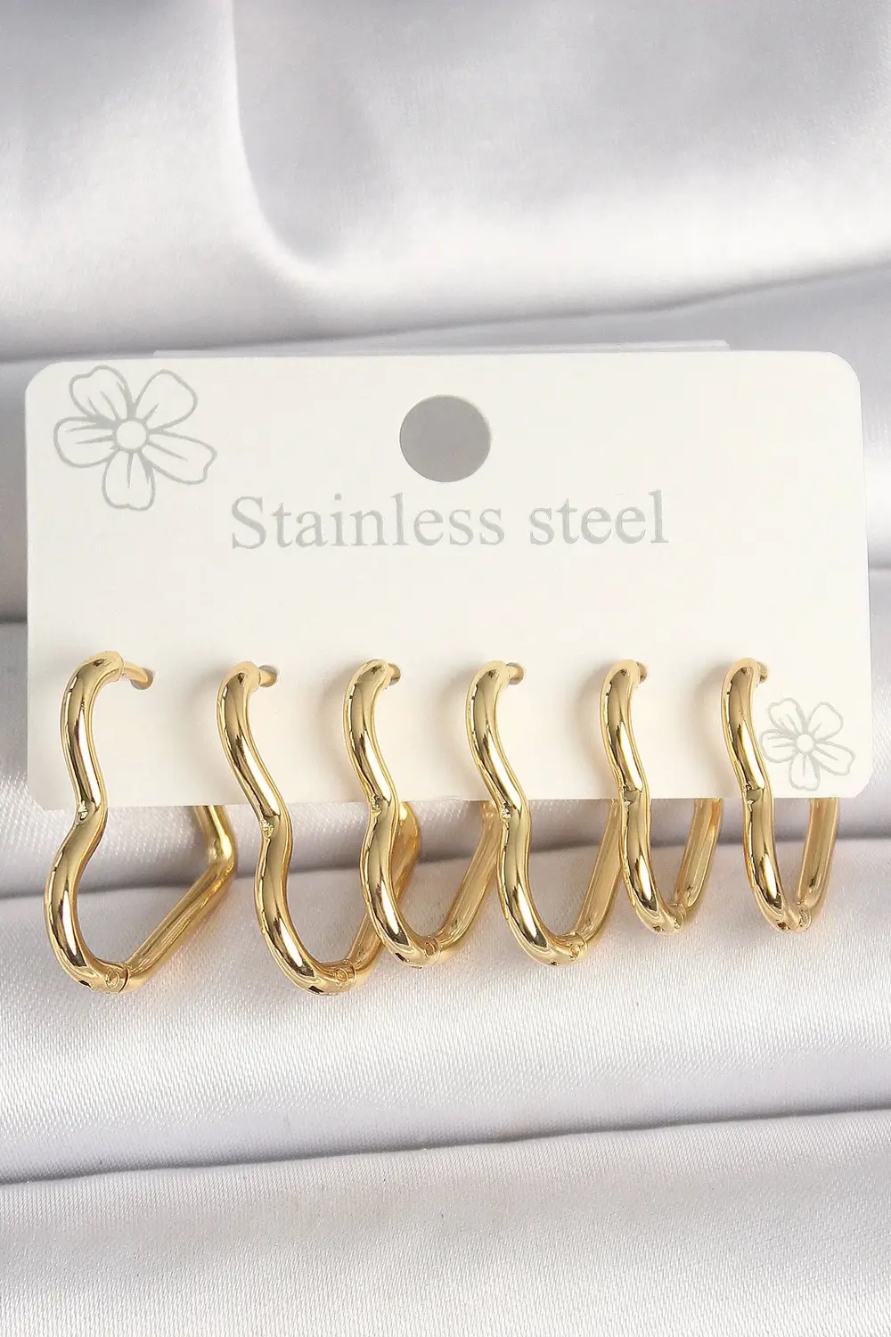 BFS 316L Çelik Gold Renk Kalp Model Kadın Küpe Seti