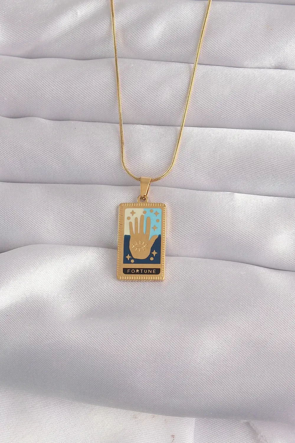 BFS 316L Çelik Gold Renk Karışık Mineli El Figür Tarot Kolye