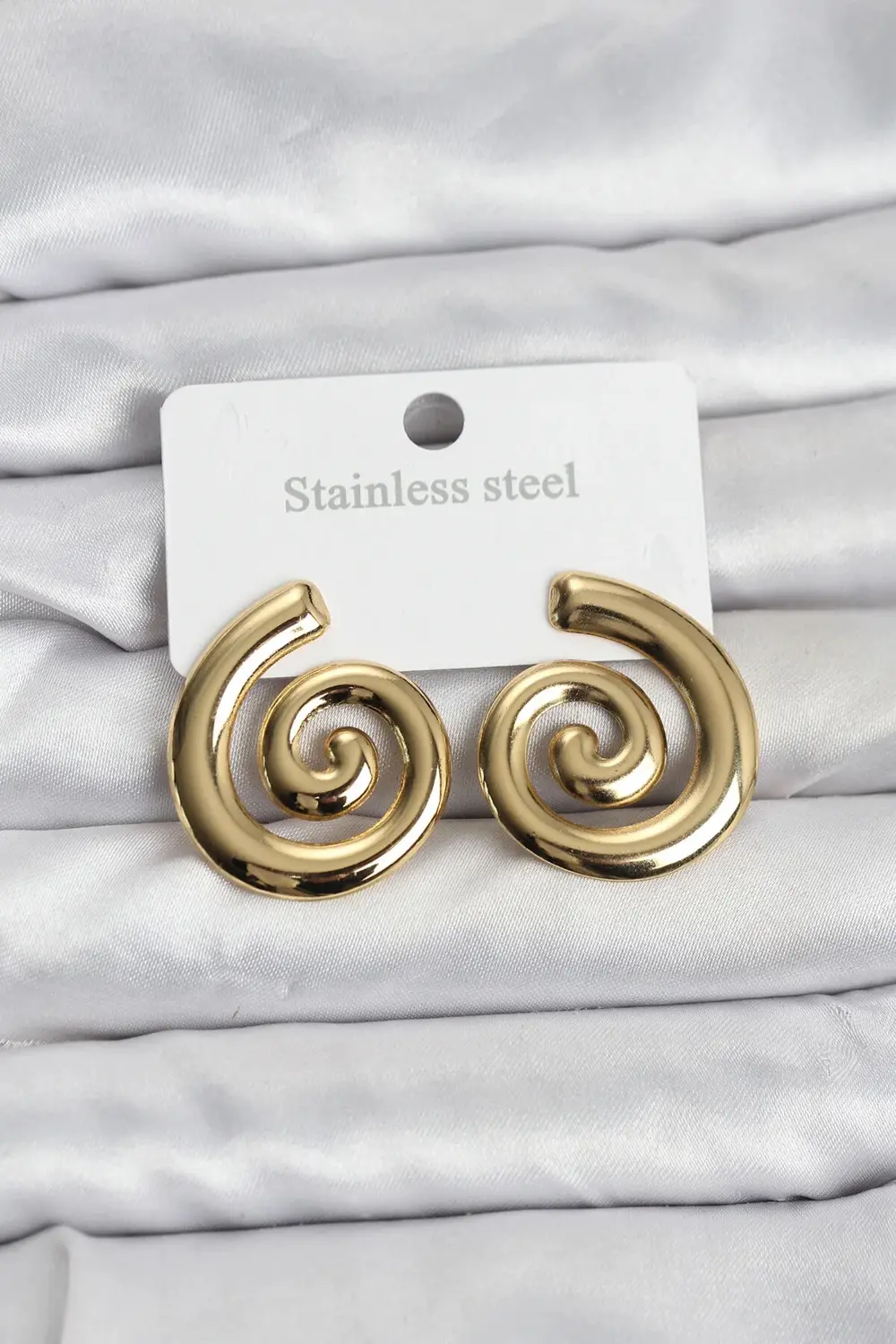 BFS 316L Çelik Gold Renk Sarmal Modelli Kadın Küpe BFS 316L Çelik Gold Renk Sarmal Modelli Kadın Küpe
