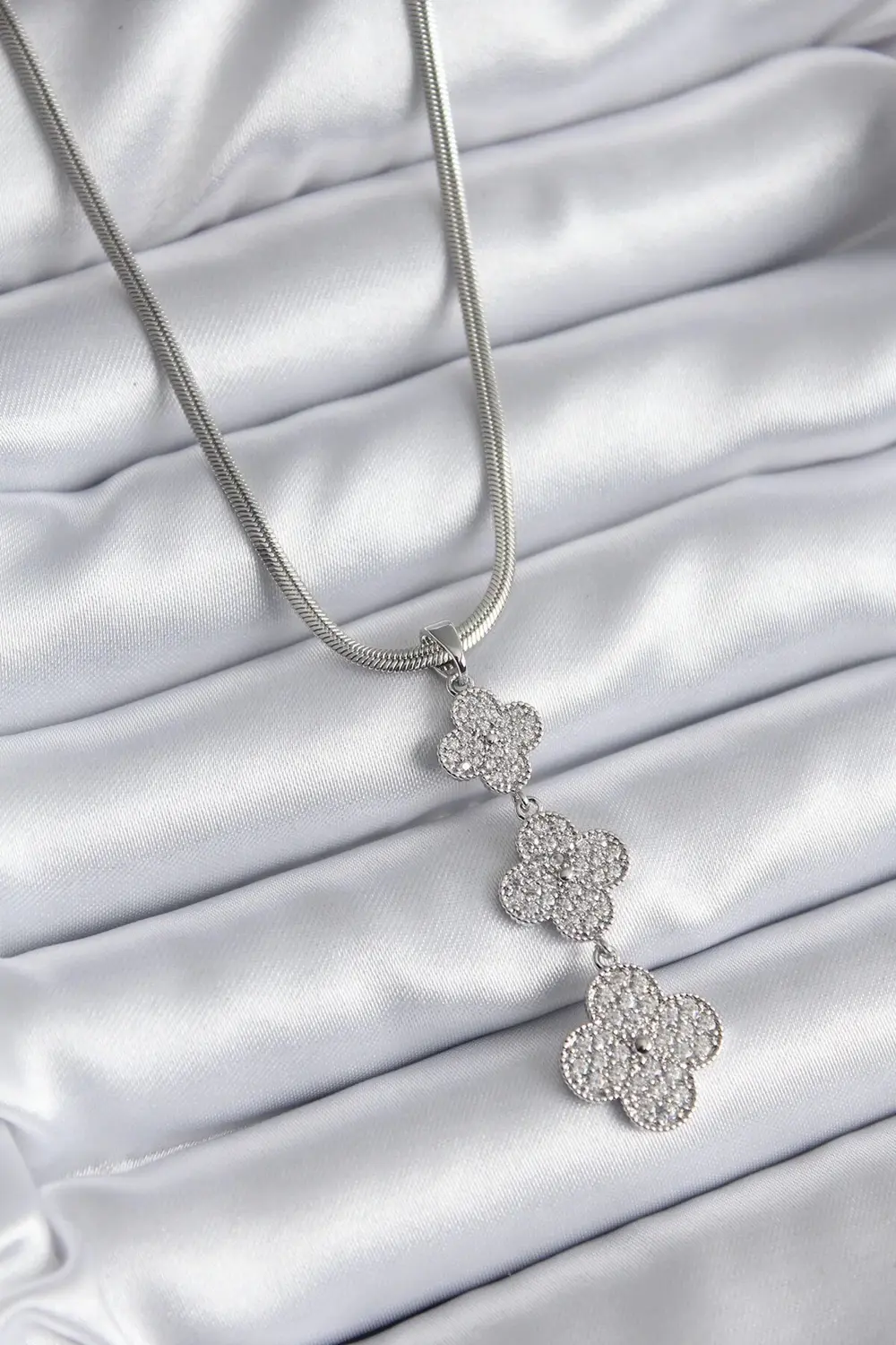 BFS 316L Çelik Gümüş Renk İtalyan Zincir Zirkon Taşı Yonca Model