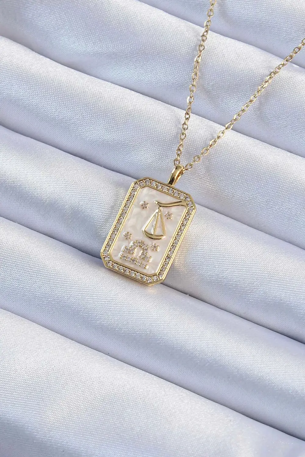 BFS 316L Çelik Zincir Altın Renk Zirkon Taşlı Çerçeveli Tarot Kol