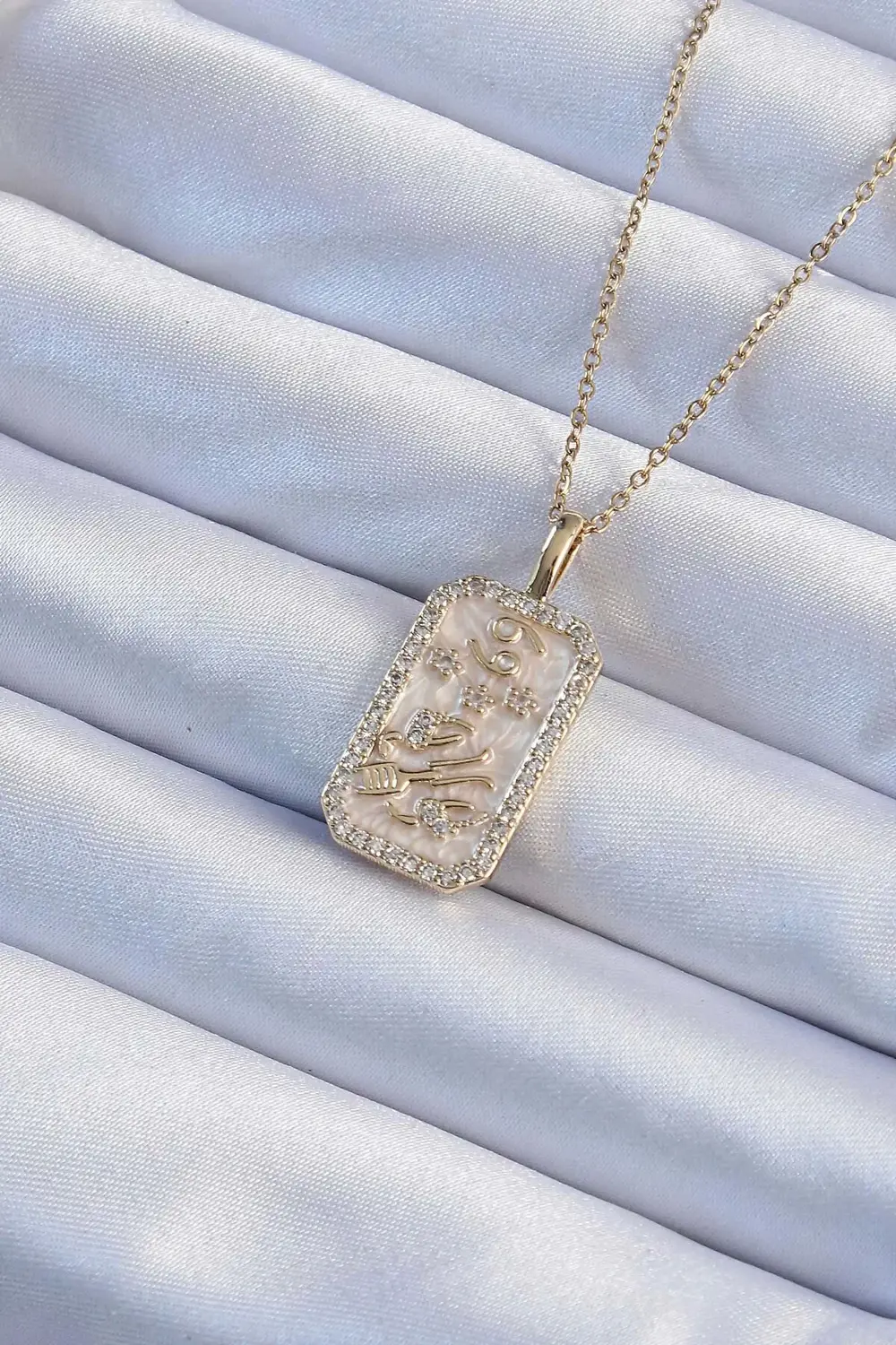 BFS 316L Çelik Zincir Altın Renk Zirkon Taşlı Çerçeveli Tarot Kol