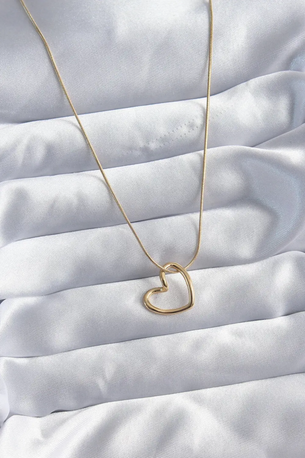 BFS 316L Çelik Zincir Gold Renk Kalp Model Kadın Kolye