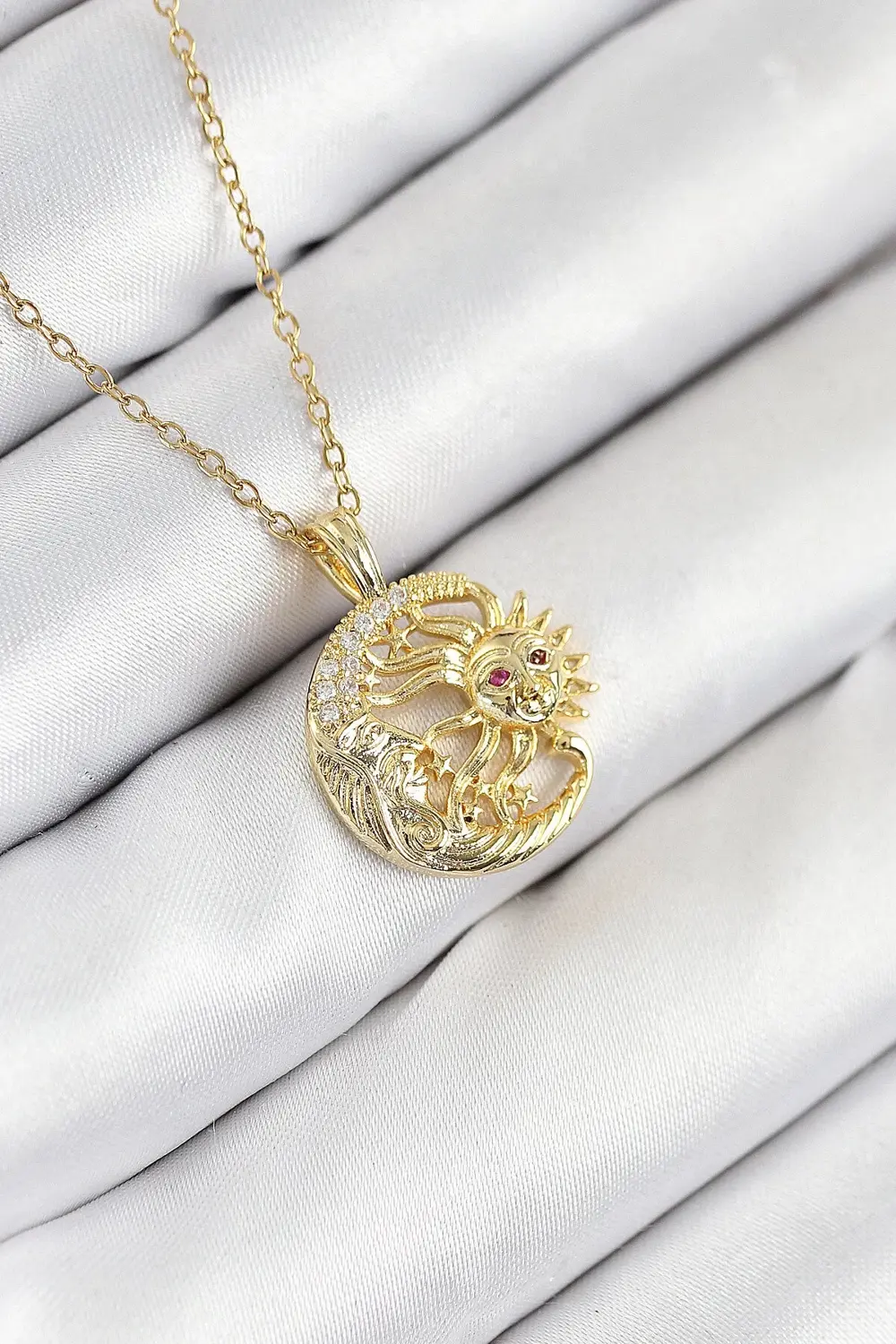 BFS 316L Çelik Zirkon Taşlı Ay Ve Güneş Model Gold Renk Kadın Kol